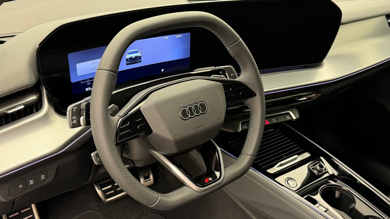 AUDI Q3 SUV TFSI quattro 195 kW S tronic-image-6