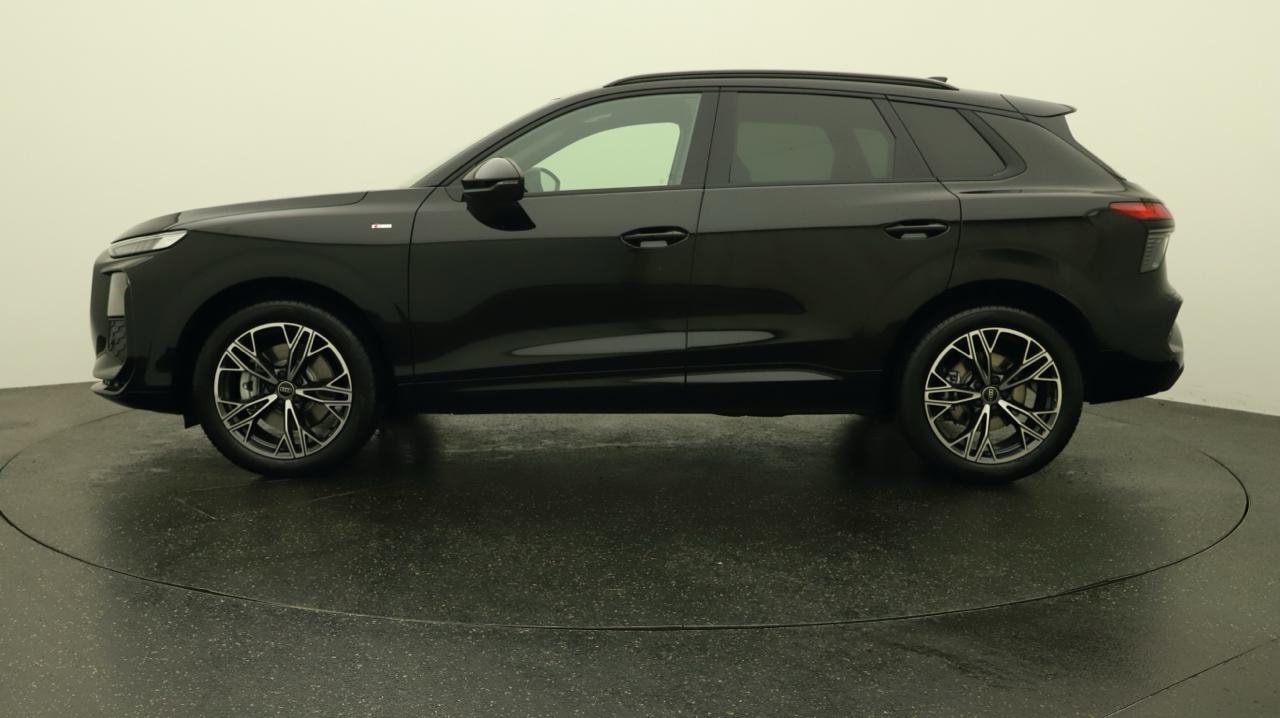 AUDI Q3 SUV TFSI quattro 195 kW S tronic-showroom-element-1