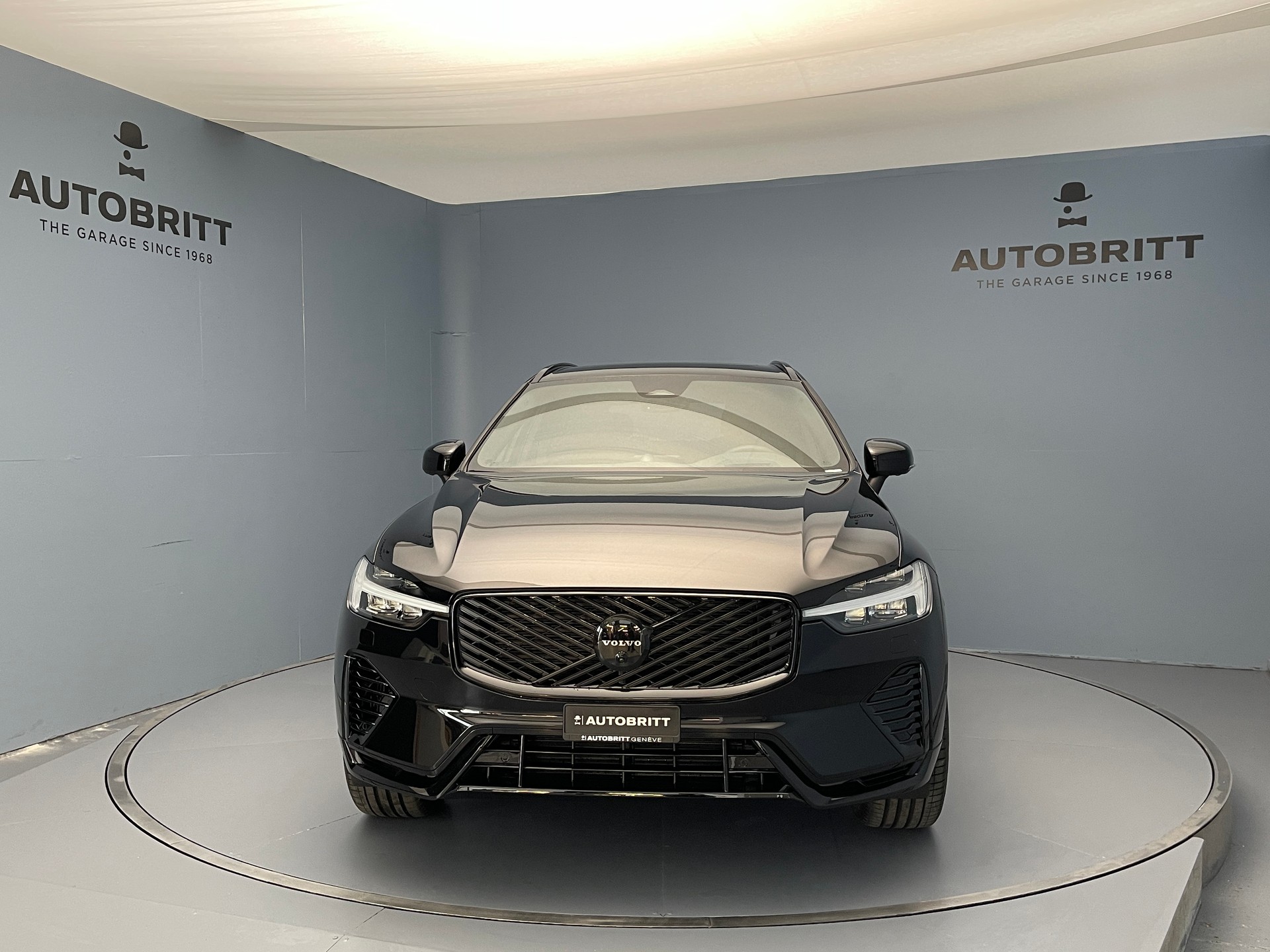 VOLVO XC60 2.0 T8 TE Black Edition eAWD-image-4
