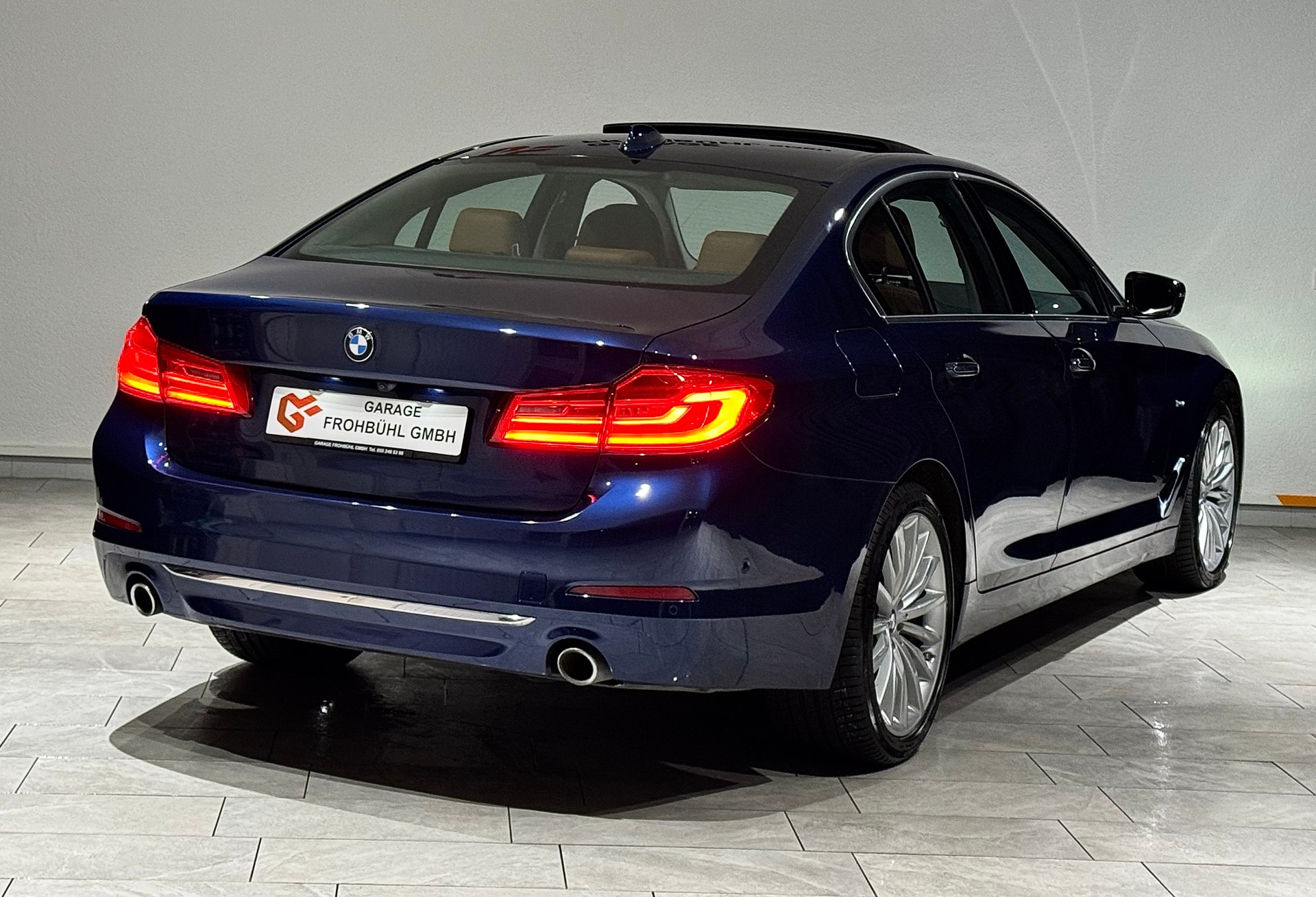 BMW 530d xDrive Luxury Line Steptronic | 1.Hand | CH |-showroom-element-3