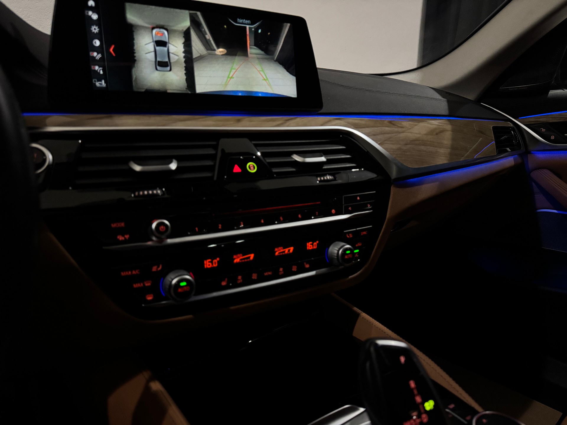 BMW 530d xDrive Luxury Line Steptronic | 1.Hand | CH |-image-25