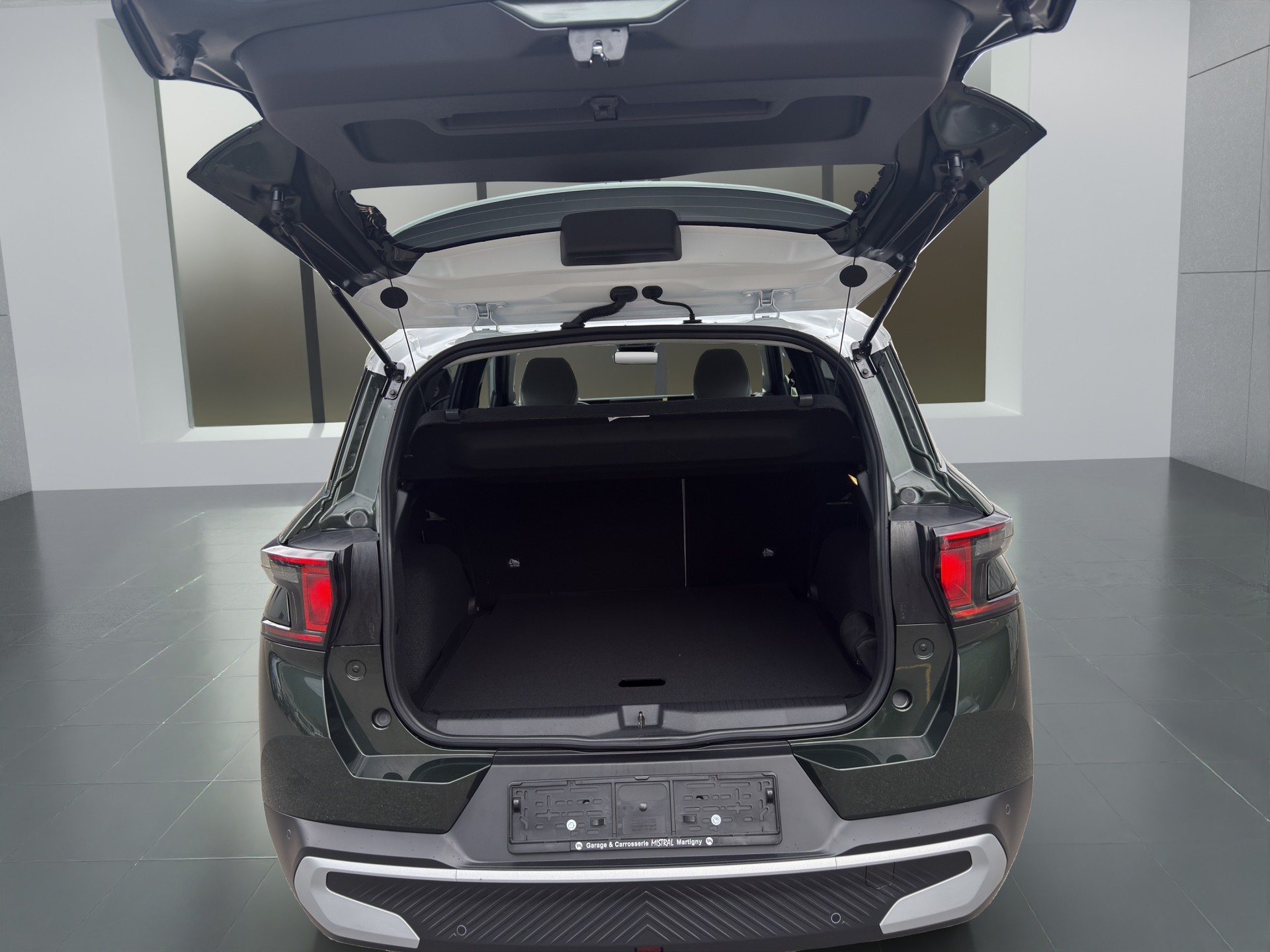 CITROEN C3 Aircross 1.2 Hybrid Plus-image-16