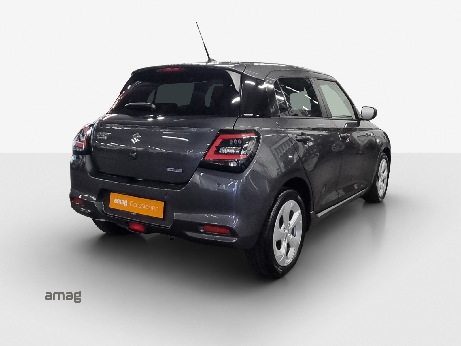 SUZUKI Swift 1.2 Sakura Hybrid CVT-image-4