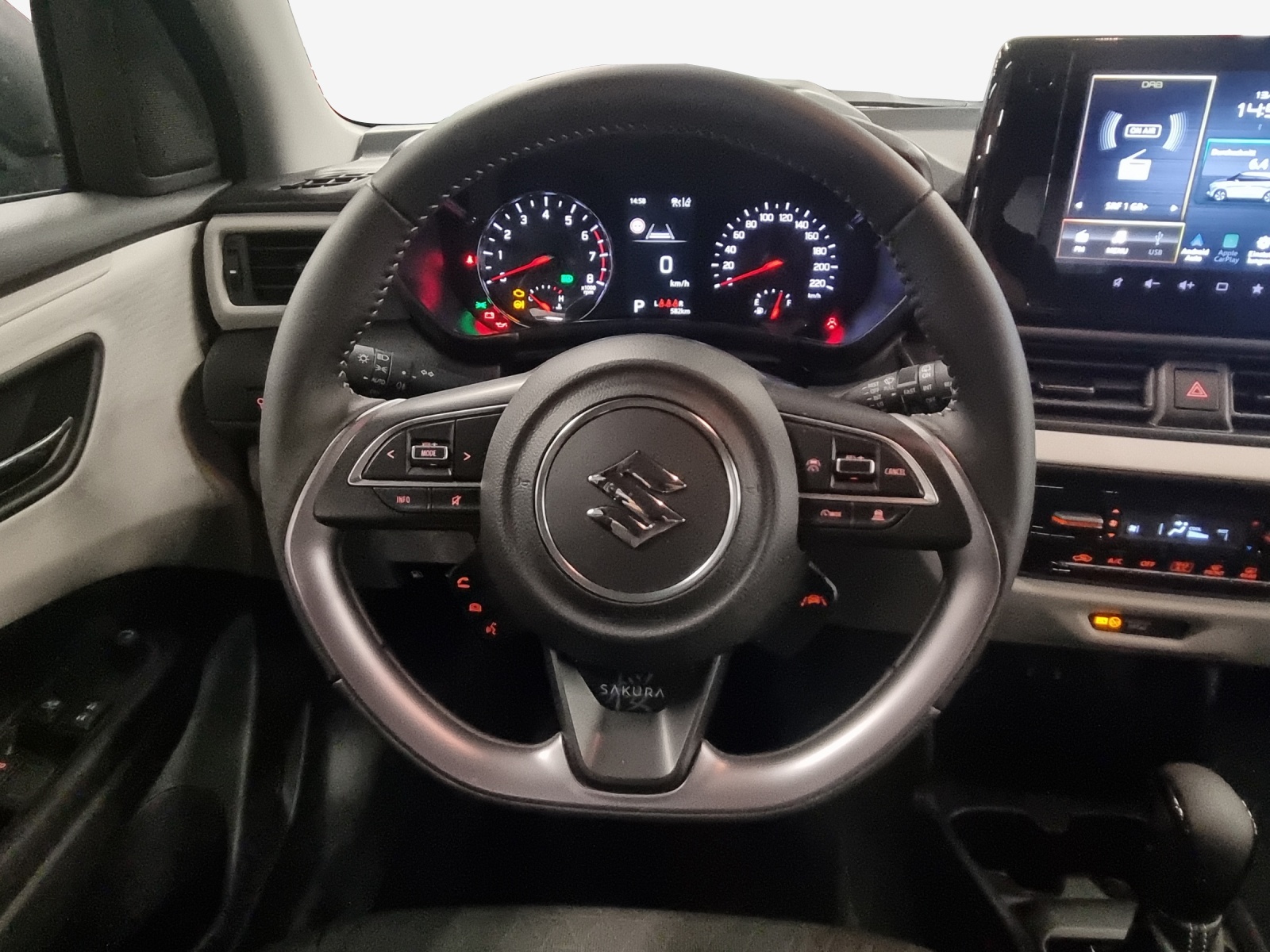 SUZUKI Swift 1.2 Sakura Hybrid CVT-image-9