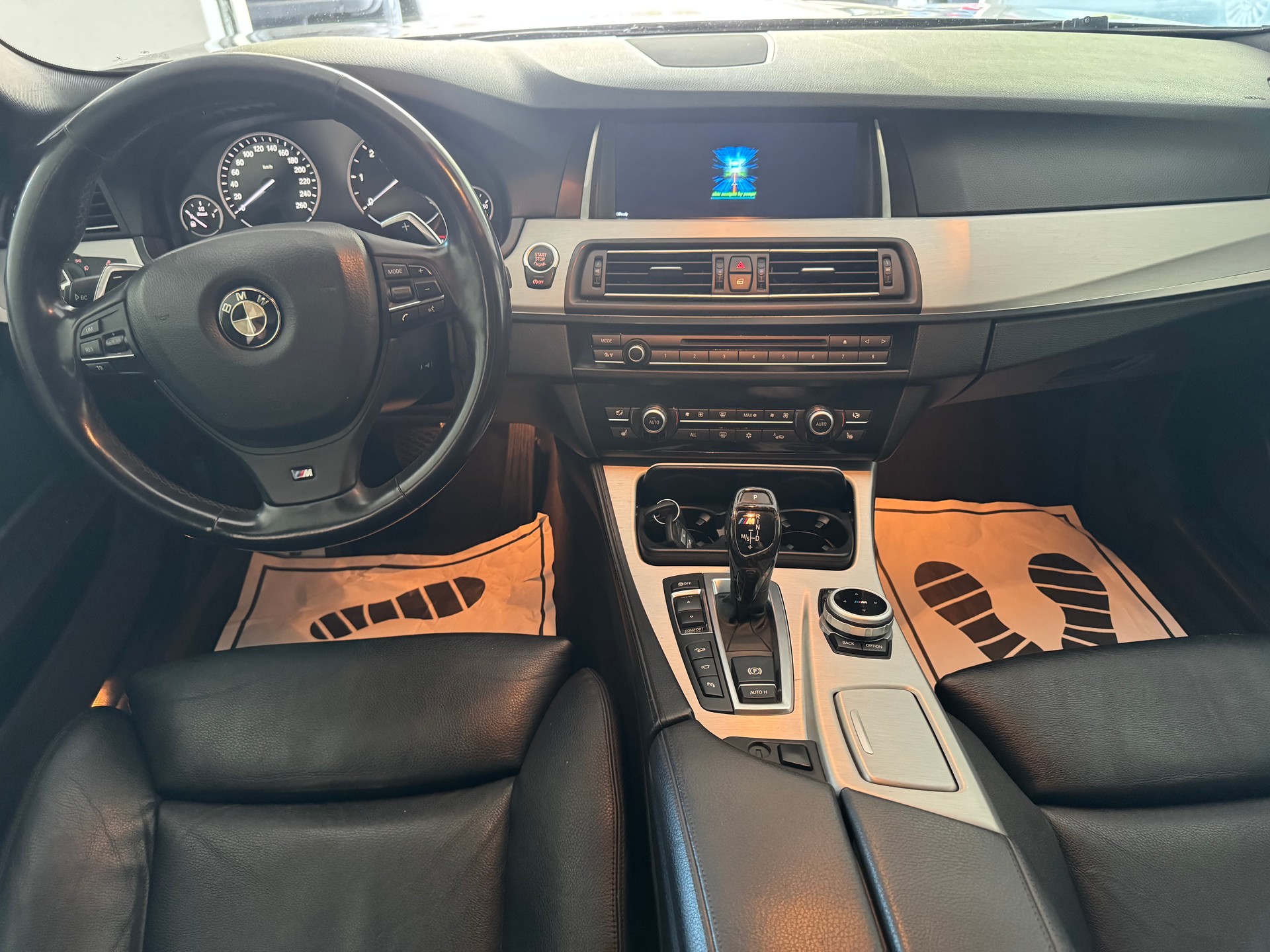BMW M550d xDrive Touring Steptronic-image-8