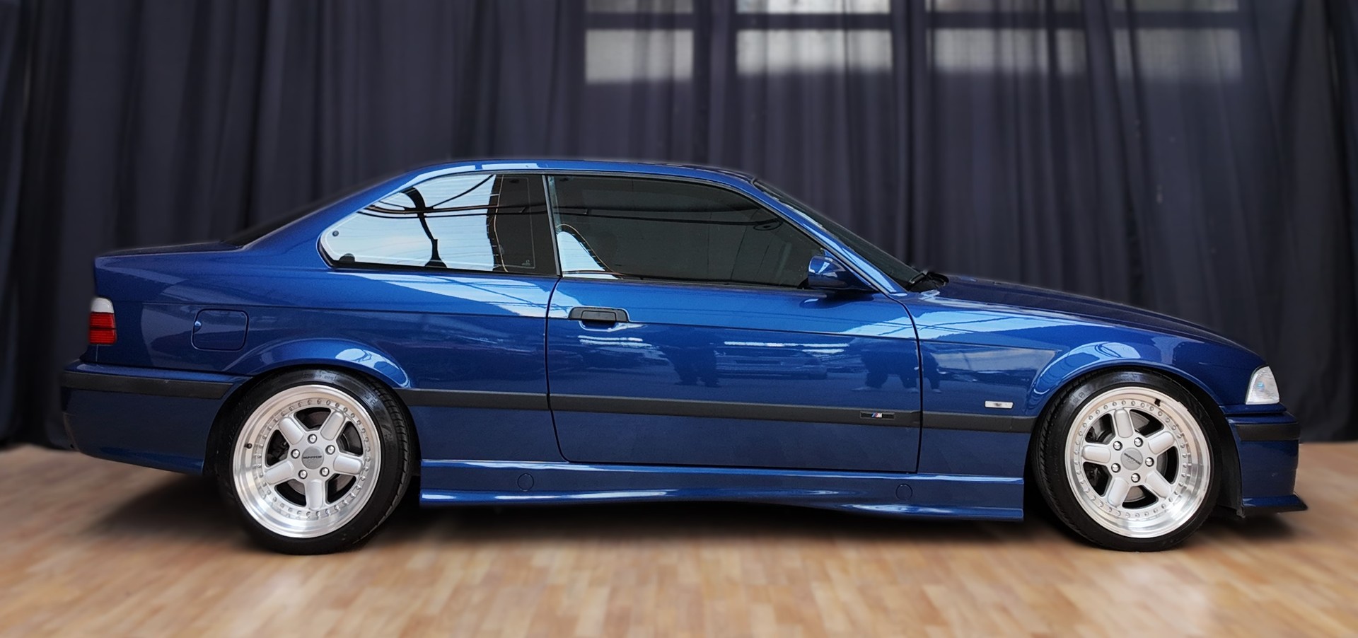 BMW 328i Coupé M-Sport-image-2