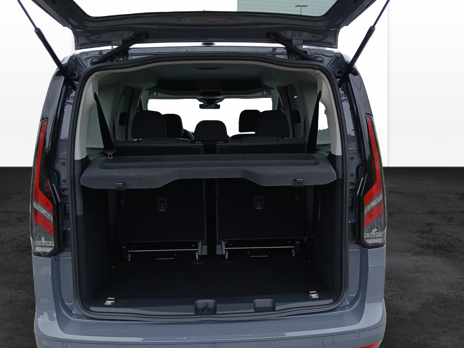 FORD Tourneo Grand Connect 1.5 EcoBoost 150 Titanium PHEV-image-12