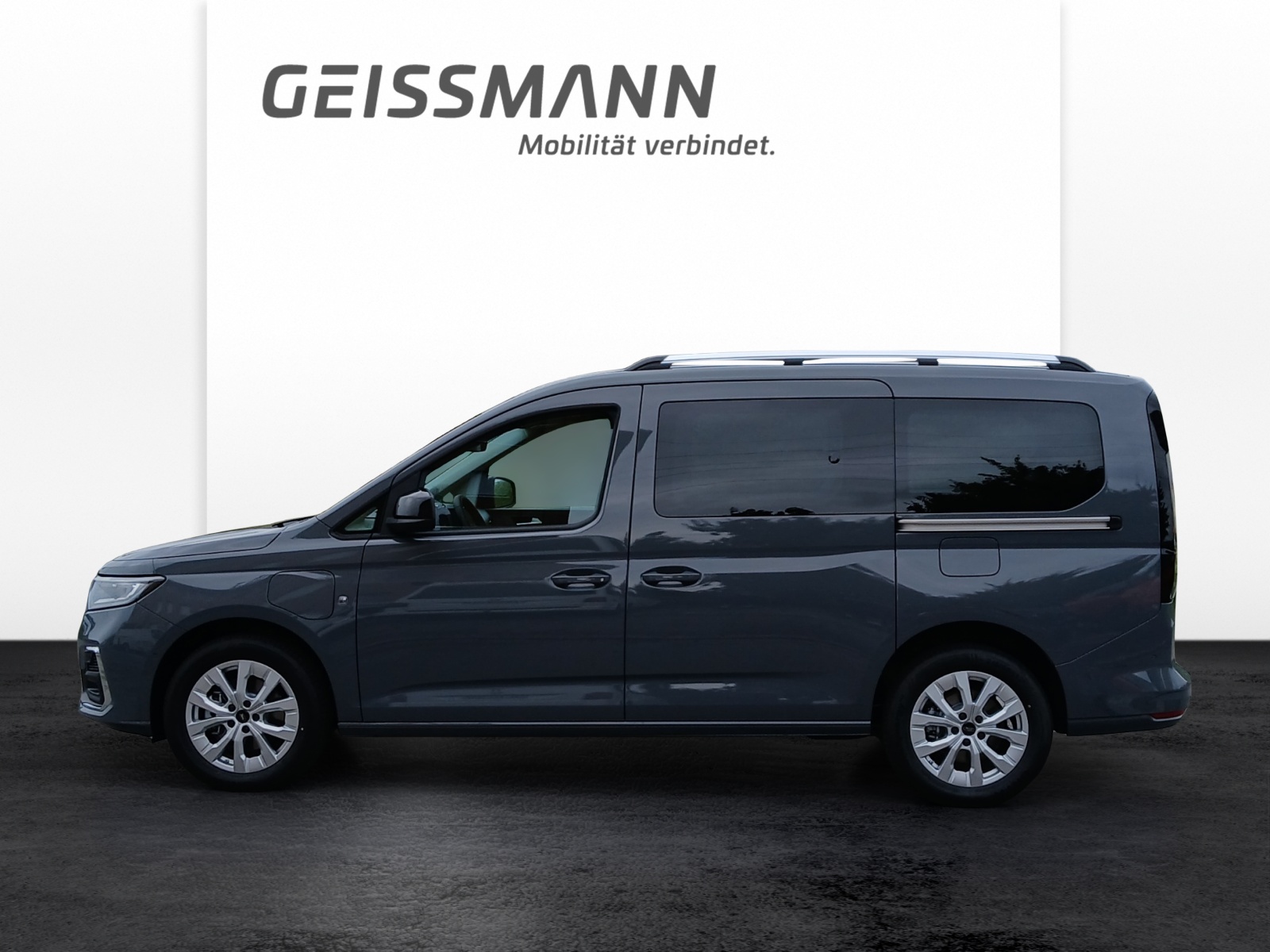 FORD Tourneo Grand Connect 1.5 EcoBoost 150 Titanium PHEV-showroom-element-1