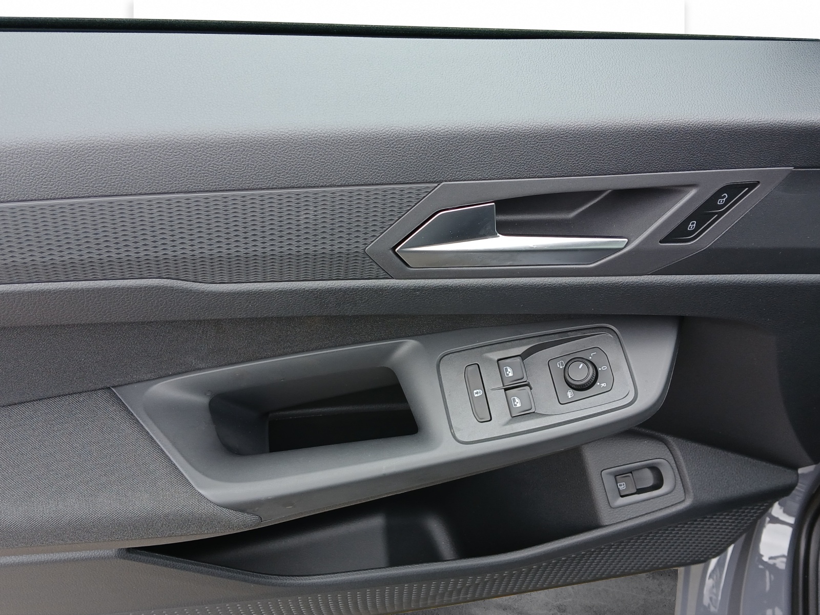 FORD Tourneo Grand Connect 1.5 EcoBoost 150 Titanium PHEV-image-10