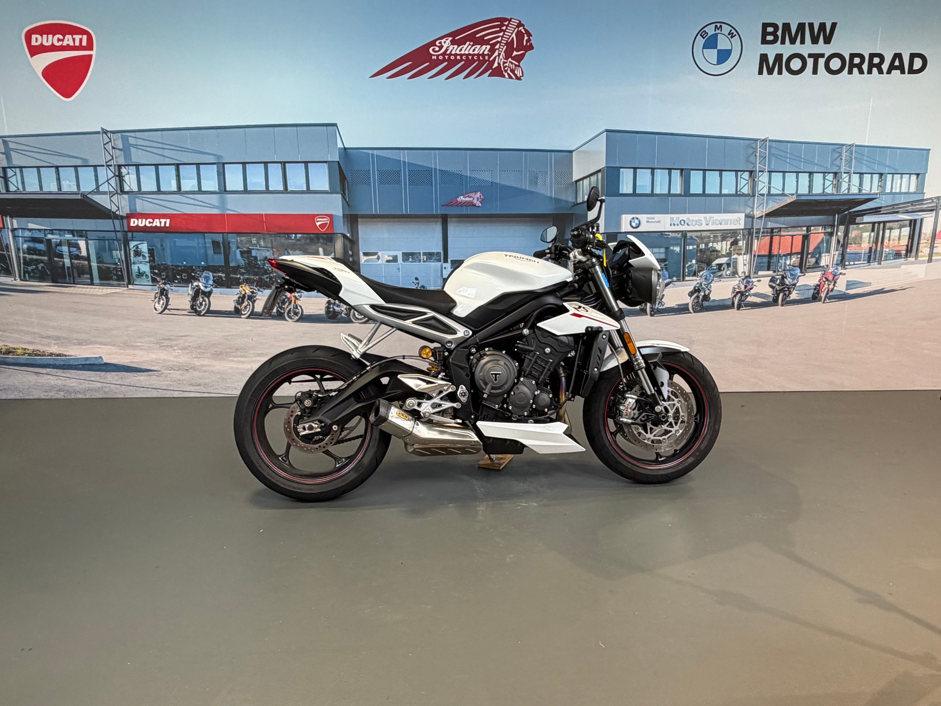 TRIUMPH Street Triple RS 765 ABS-image-6