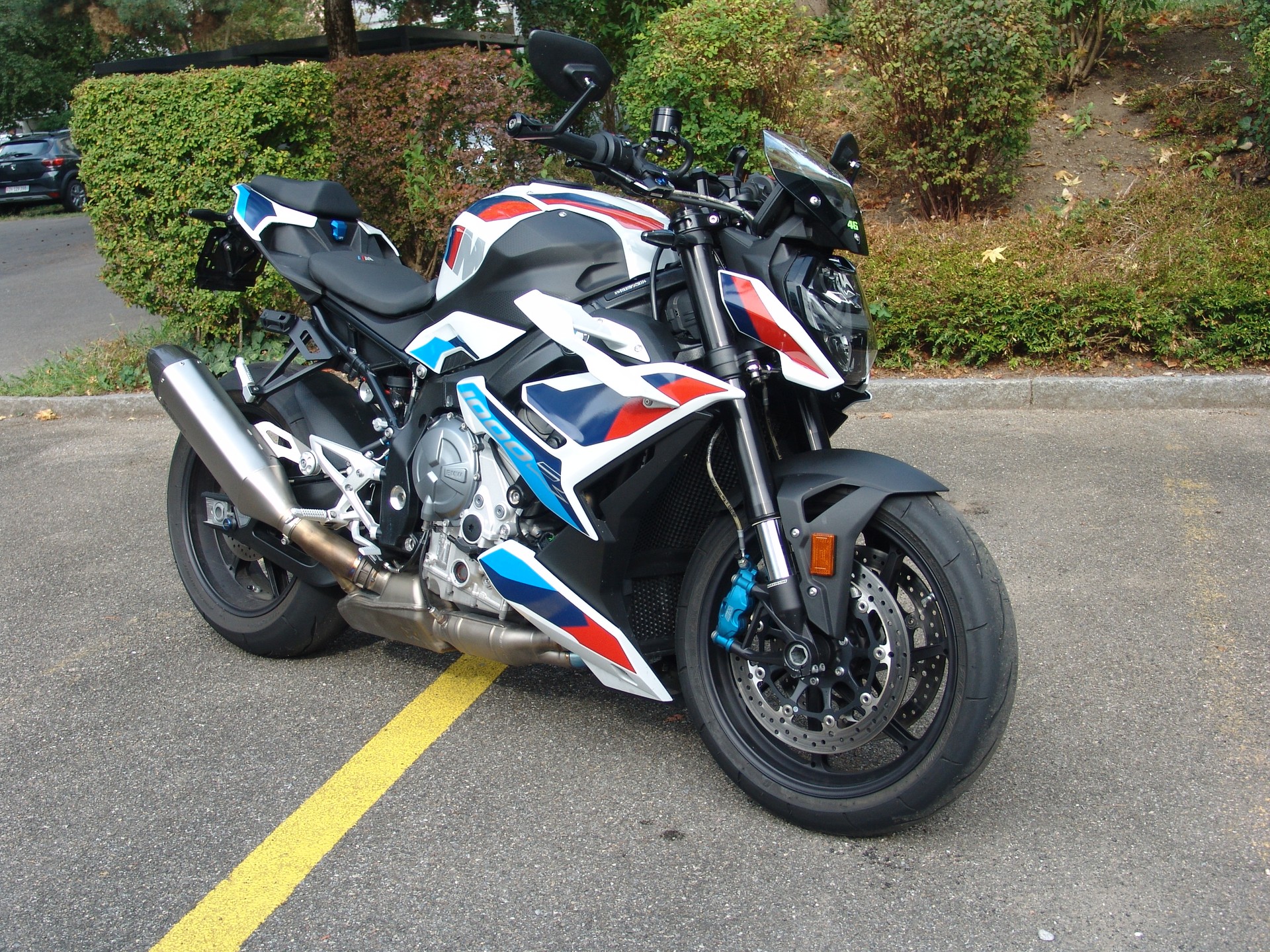 BMW M 1000 R-image-0