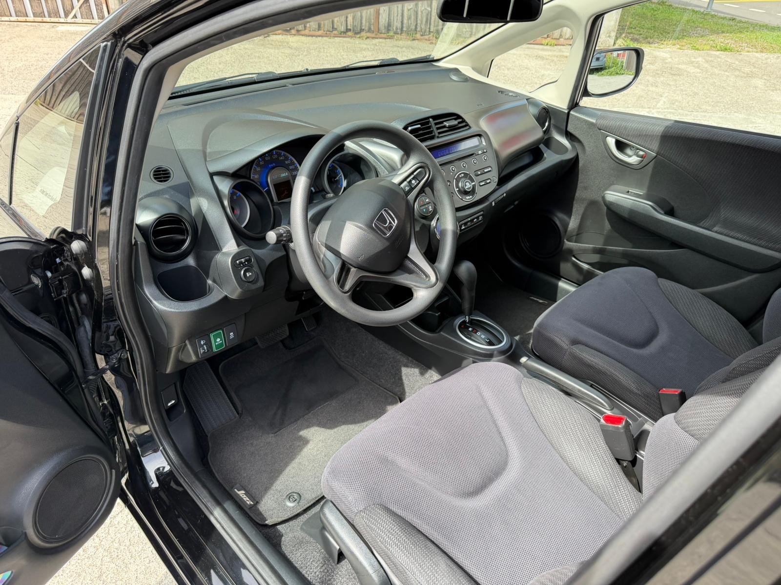 HONDA Jazz 1.3i Hybrid Exclusive CVT-image-7
