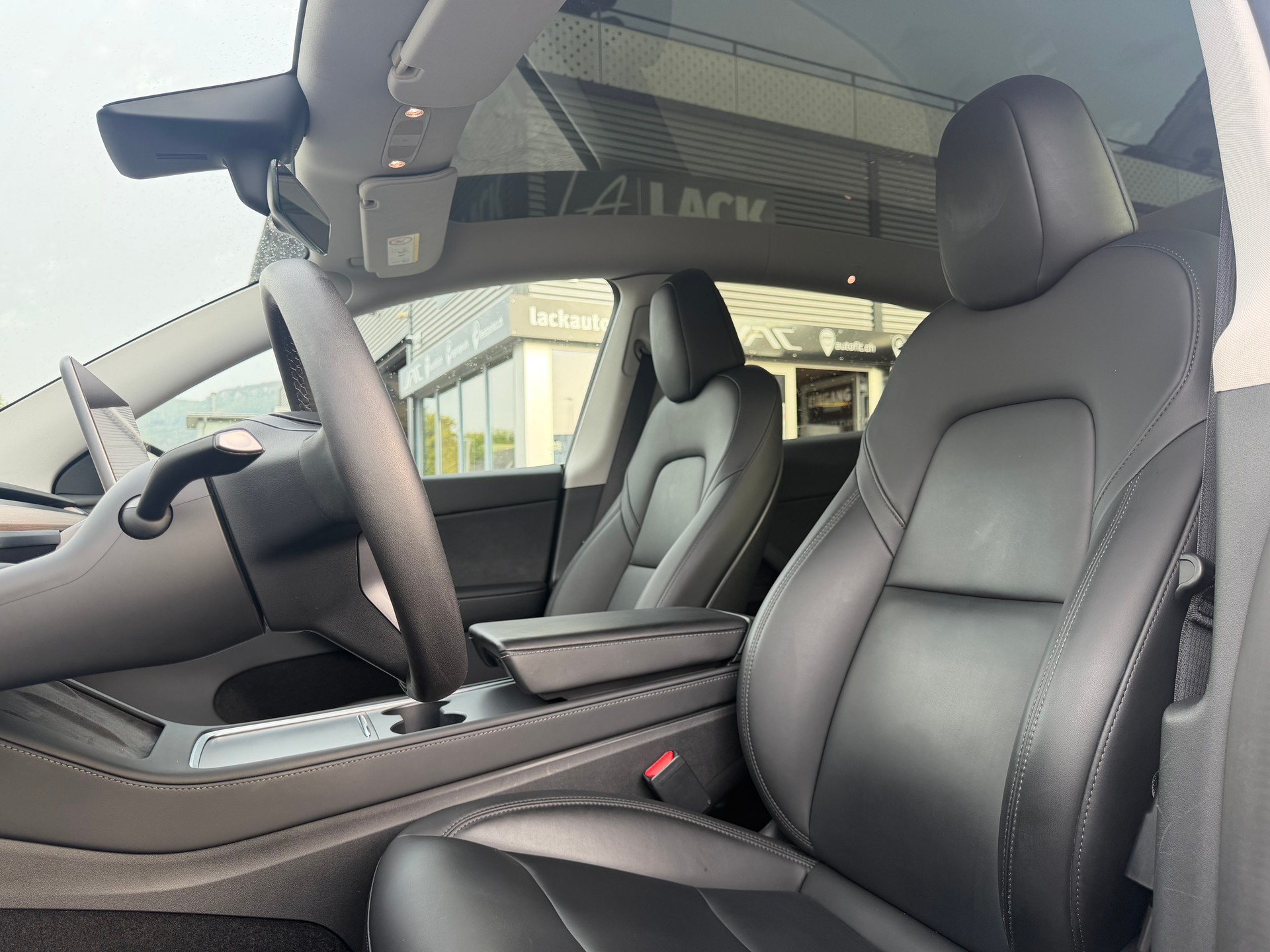 TESLA Model Y Performance-image-14
