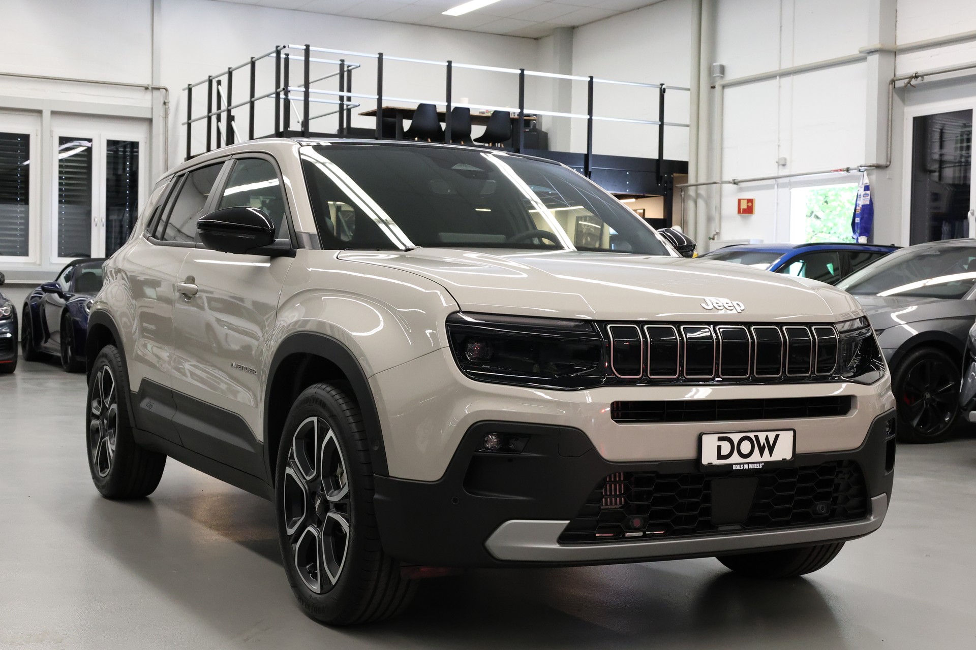 JEEP Avenger 1.2 MHEV Summit-showroom-element-3