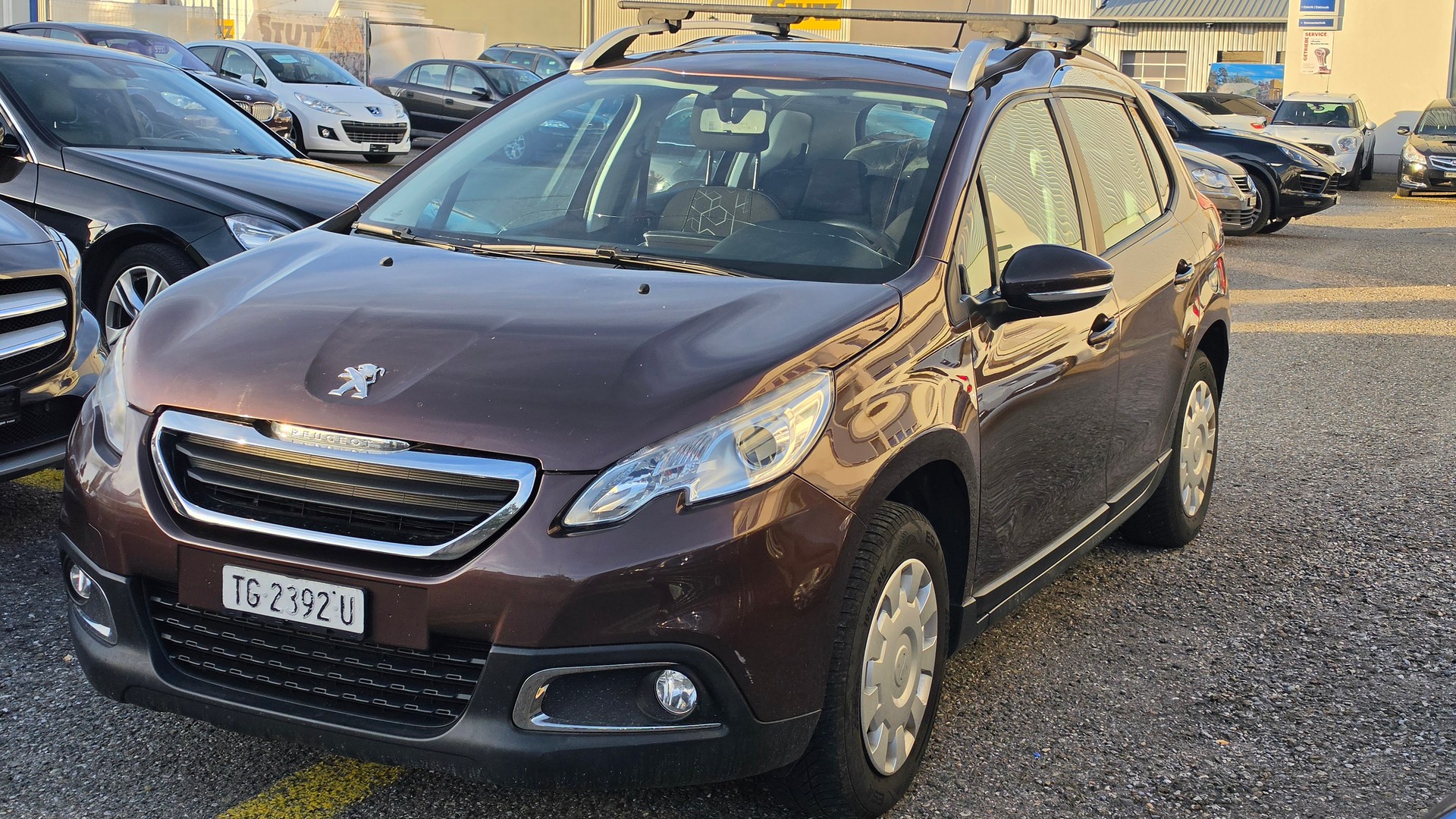 PEUGEOT 2008 1.2 VTI Active-showroom-element-1