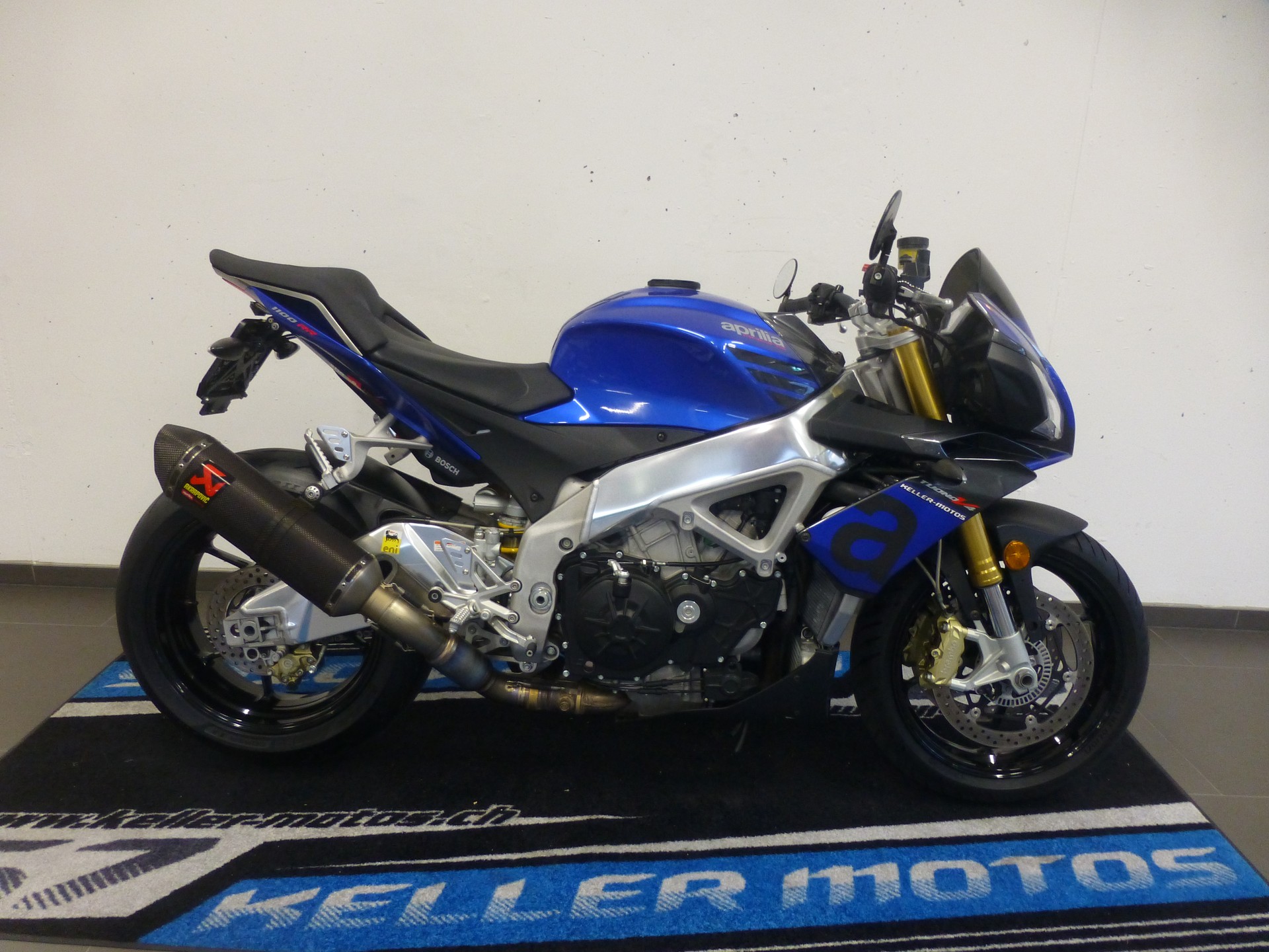 APRILIA Tuono V4 1100 R-image-0