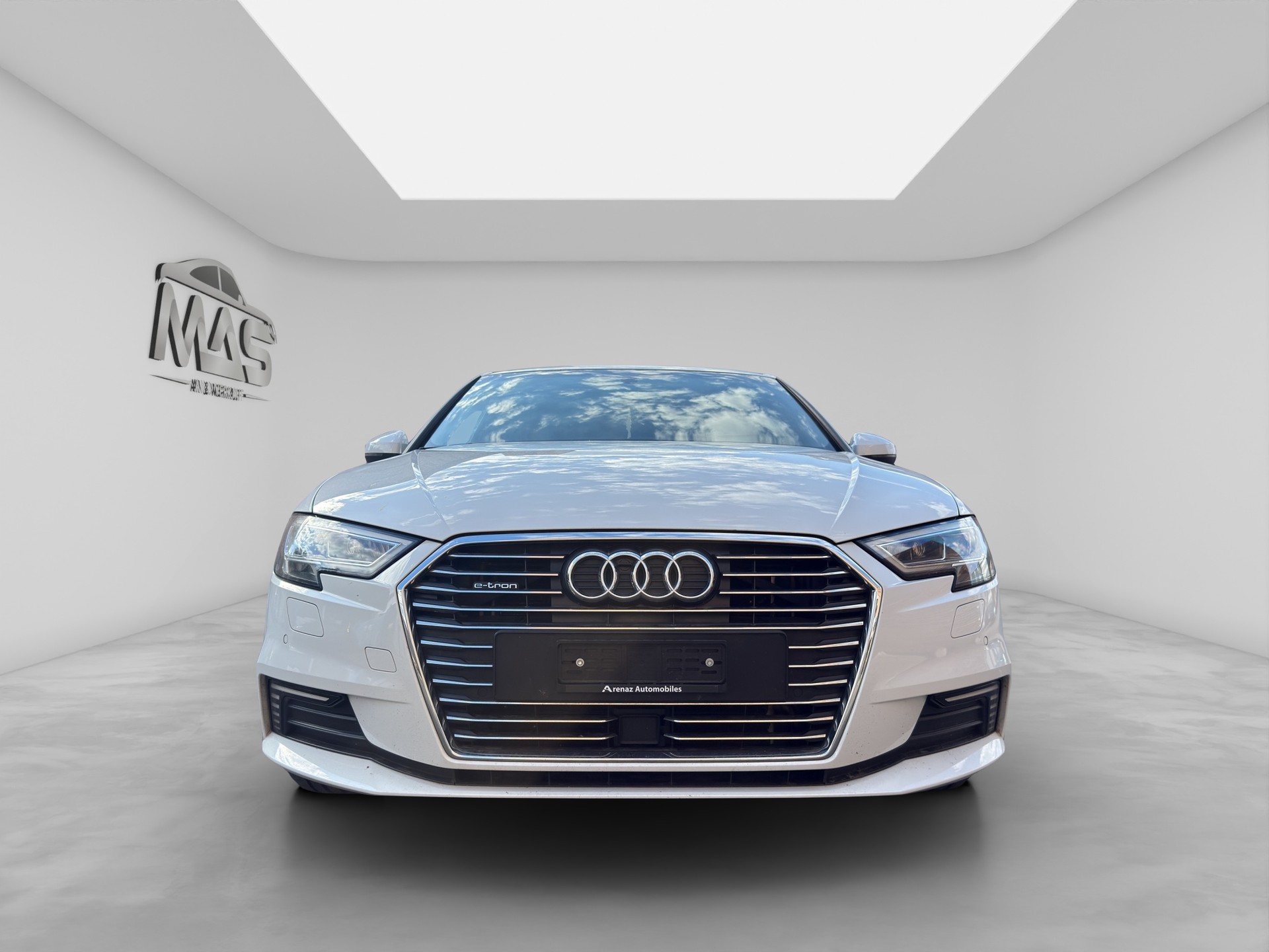 AUDI A3 Sportback 1.4 e-tron Sport S-tronic-showroom-element-1