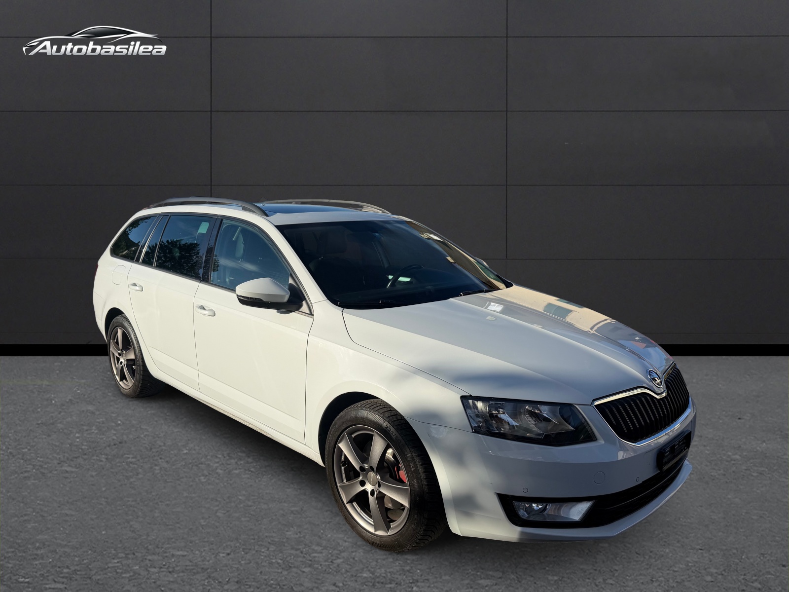 SKODA Octavia Combi 2.0 TDI Ambition 4x4 DSG-image-5