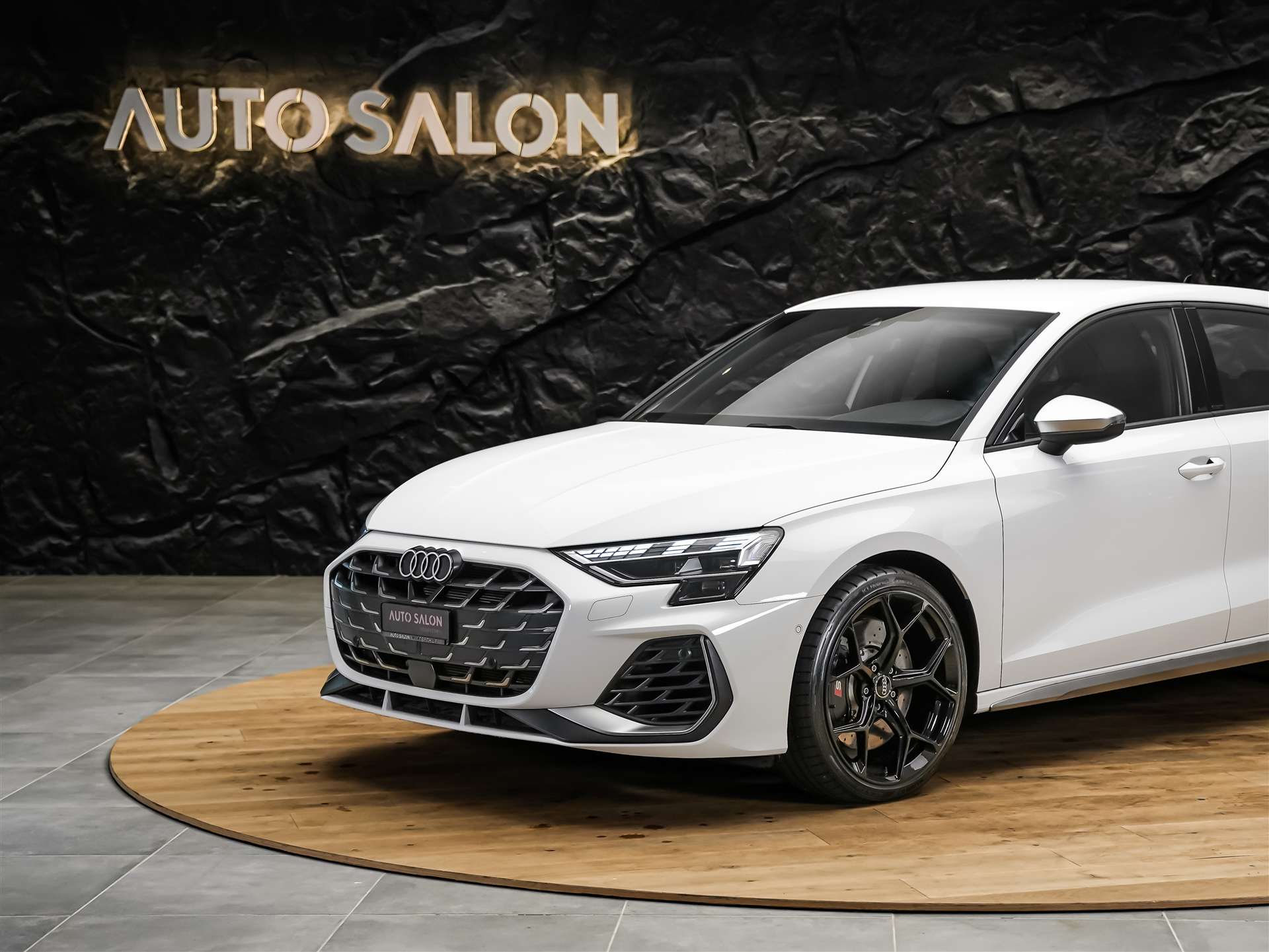 AUDI S3 Sportback TFSI quattro S-tronic *Facelift*El. Sitze*Kamera*-image-13