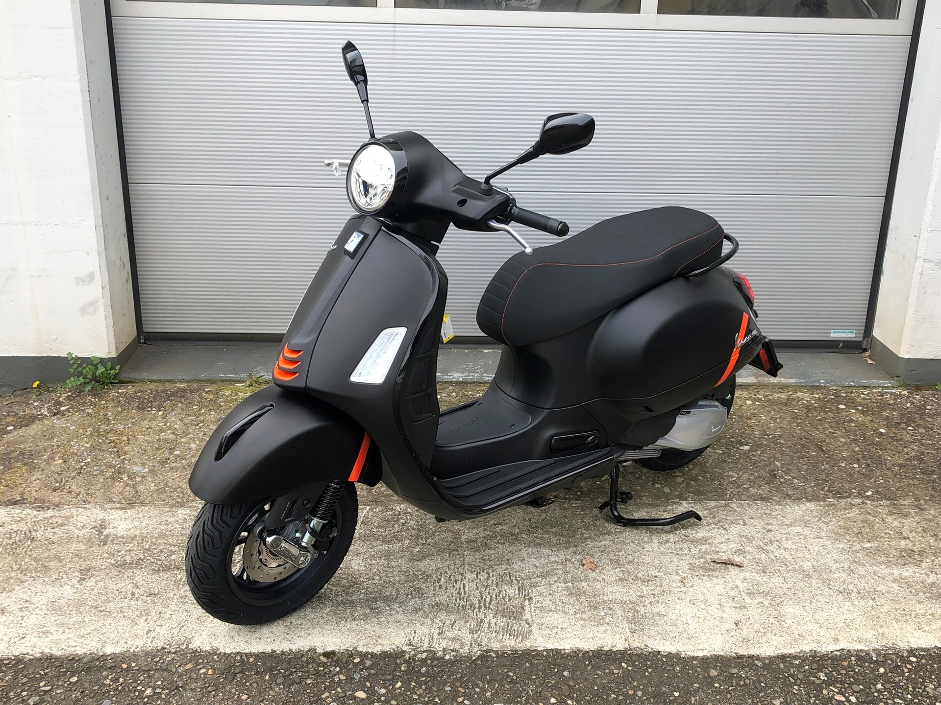 PIAGGIO Vespa GTS 125 Super Sport ABS-image-4