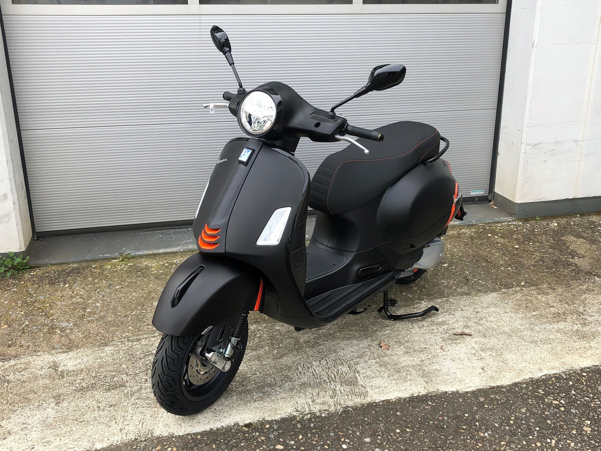 PIAGGIO Vespa GTS 125 Super Sport ABS-image-3