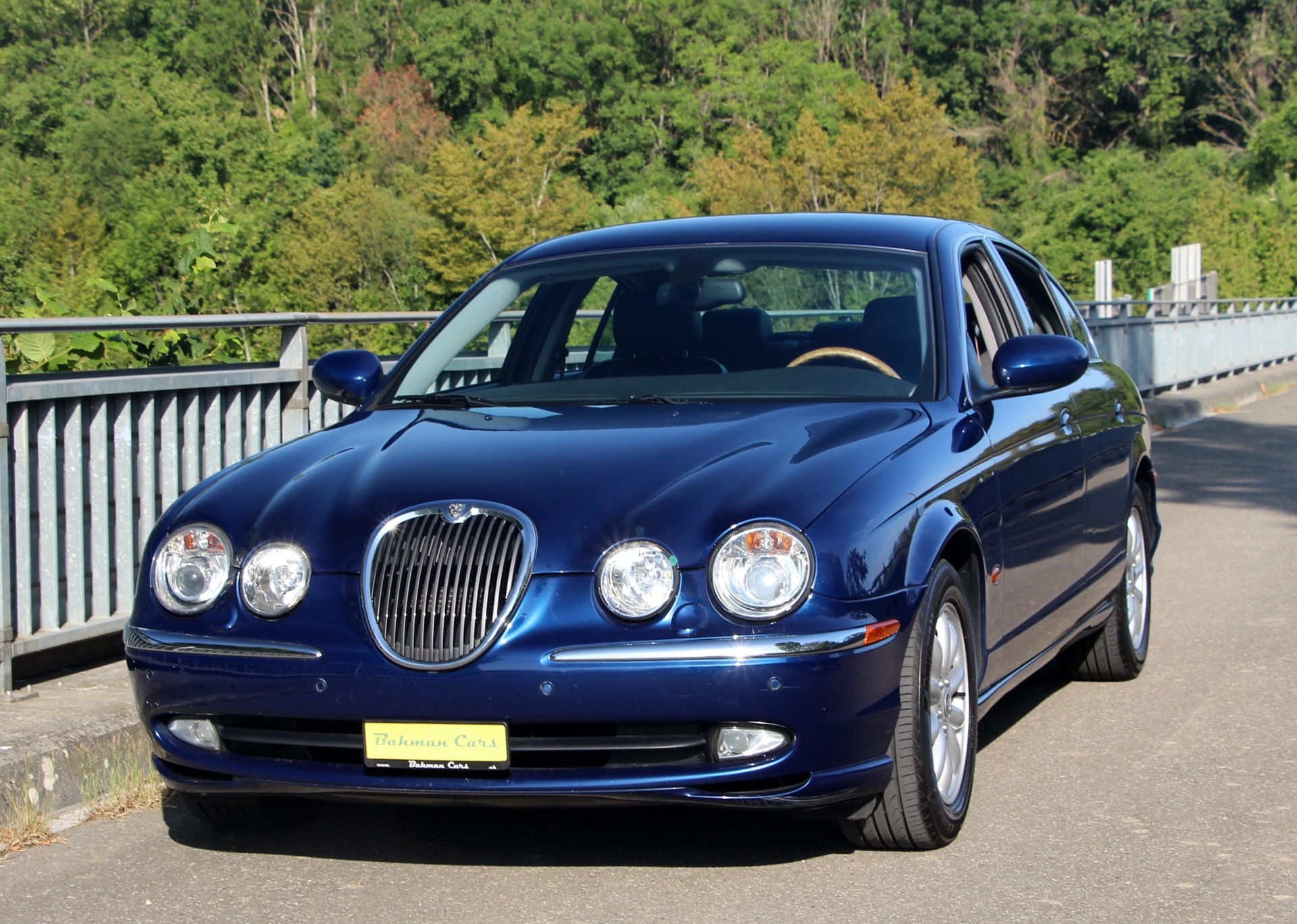 JAGUAR S-Type 3.0 V6 Executive-showroom-element-2