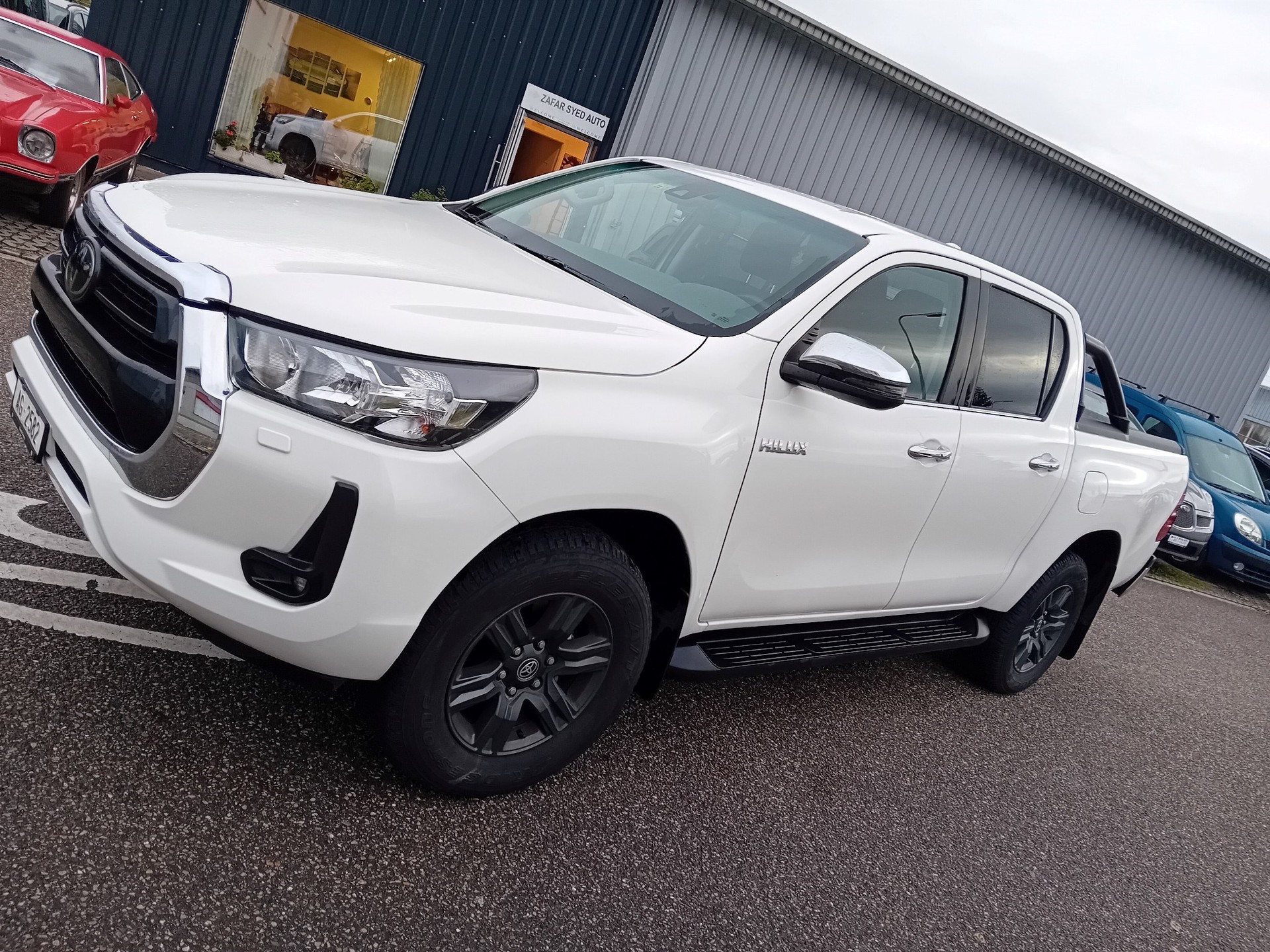 TOYOTA Hilux 2.8D-4D Style Double Cab 4x4 A