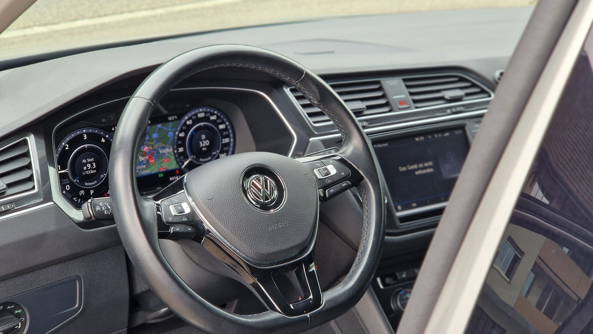 VW Tiguan 2.0 TDI Highline SCR DSG-image-6