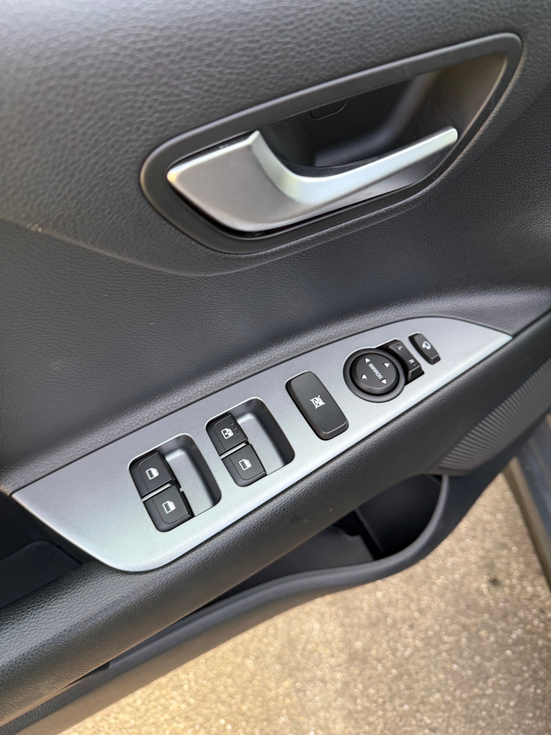 KIA Rio 1.0 T-GDi GT-Line DCT-image-8