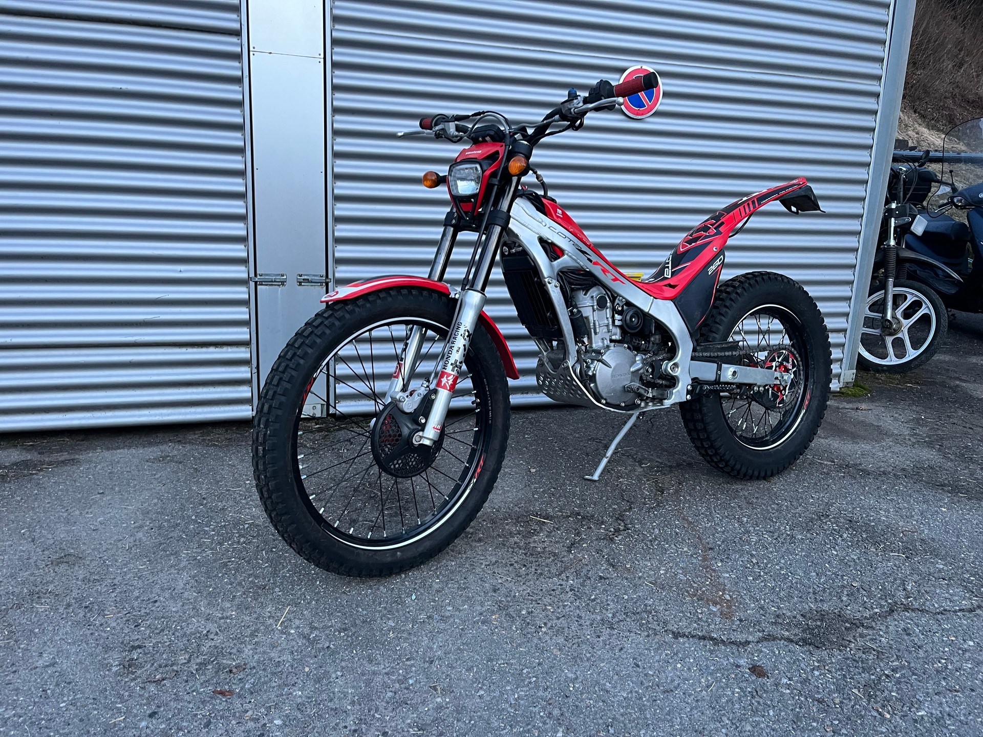 MONTESA Cota 4RT-image-2