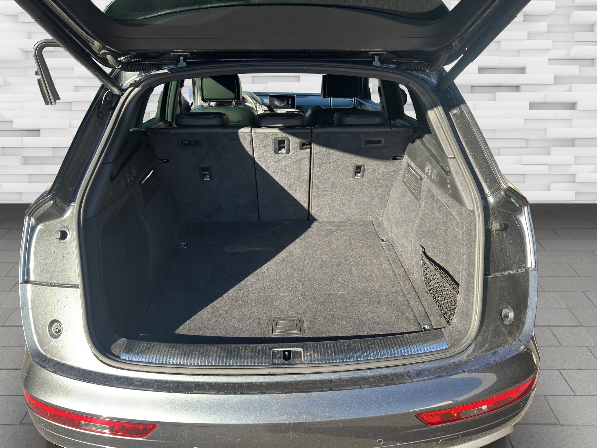 AUDI Q5 2.0 TFSI quattro S-tronic-image-7