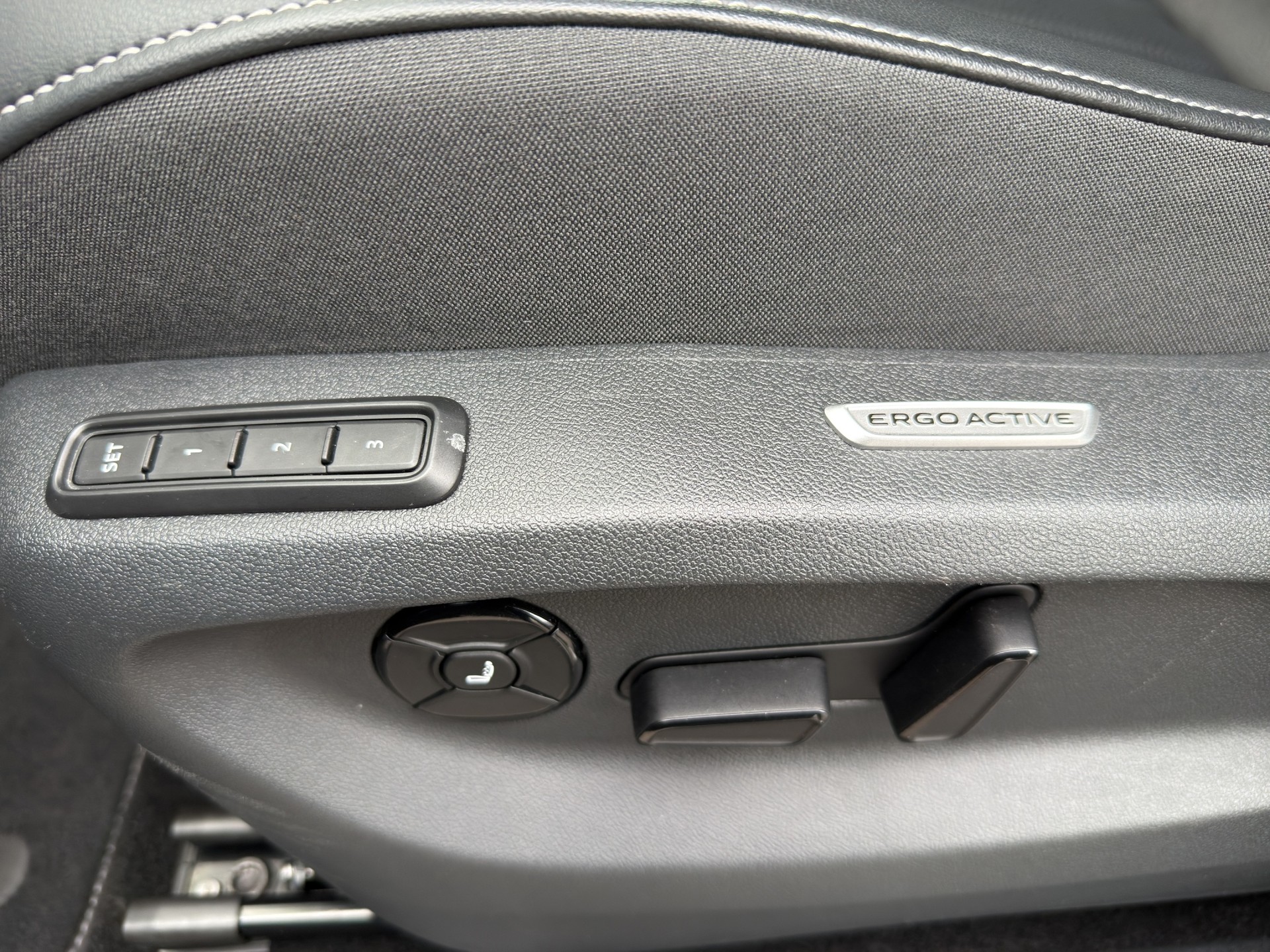 VW Tiguan 1.5 TSI evo2 eHybrid R-Line DSG-image-9