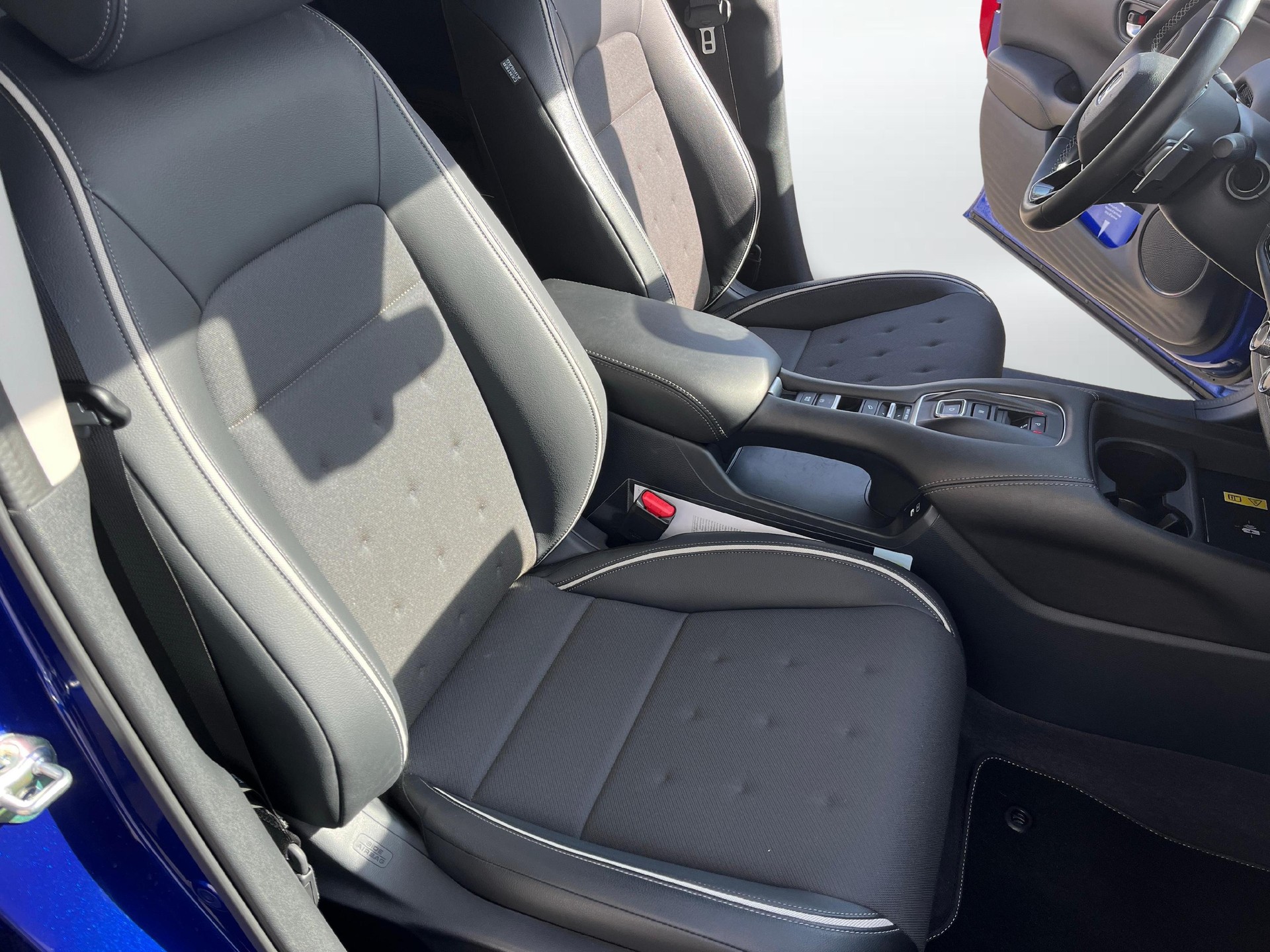 HONDA ZR-V 2.0 i-MMD Sport-image-9