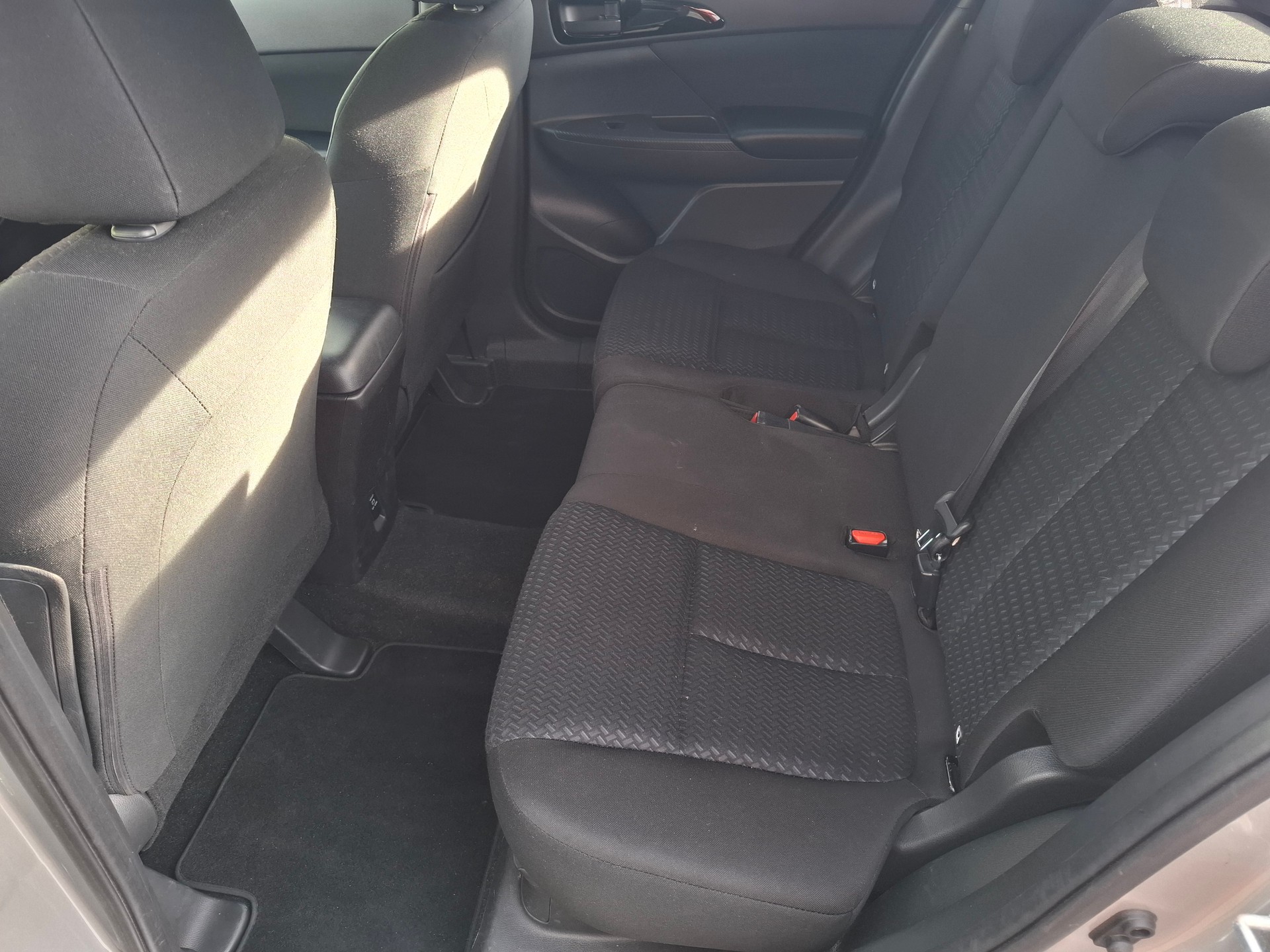 MITSUBISHI Eclipse Cross 1.5 T-Mivec Value 4WD CVT-image-4