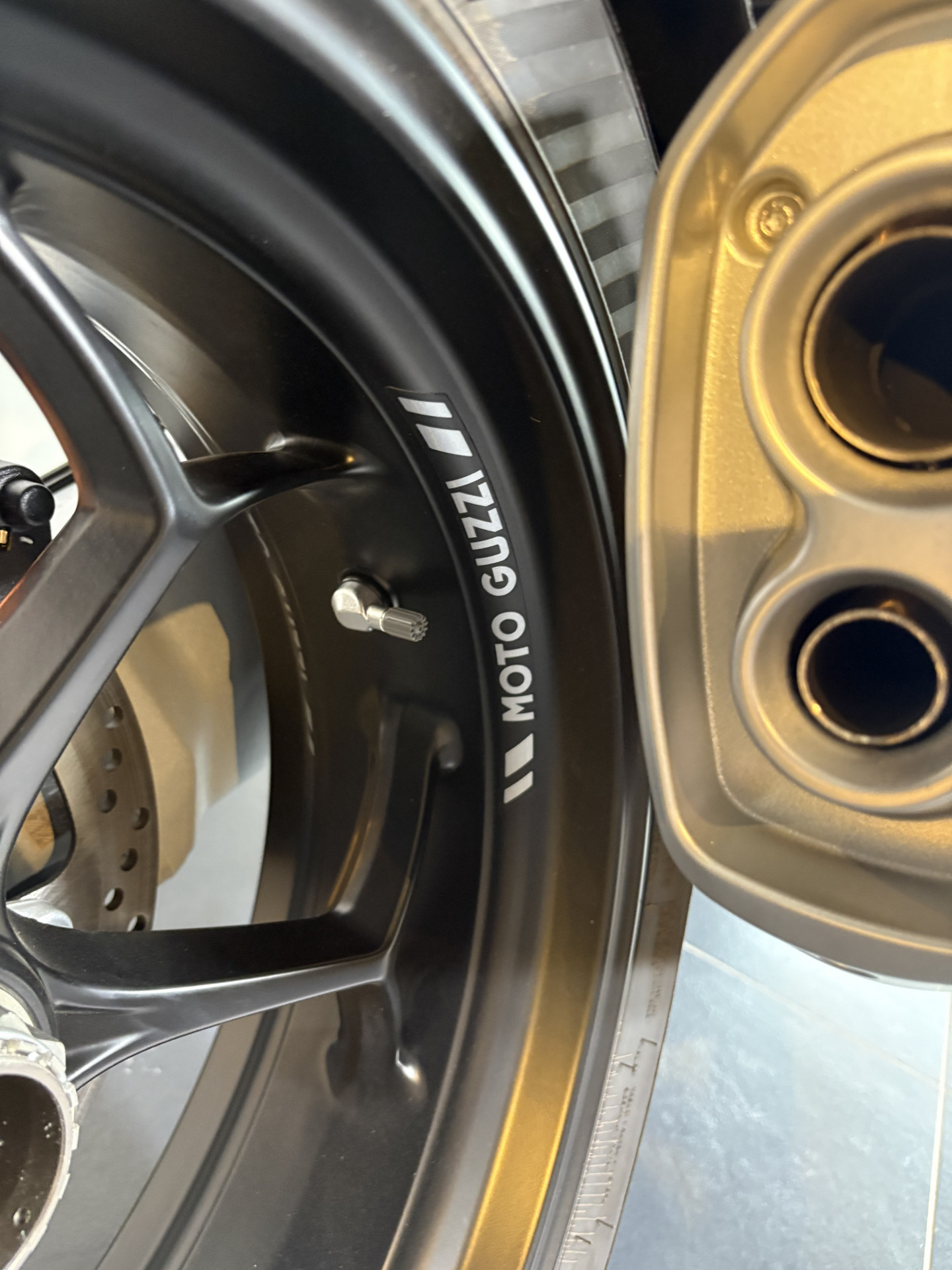 MOTO GUZZI V100 Mandello Wind Tunnel Wind Tunnel-image-4