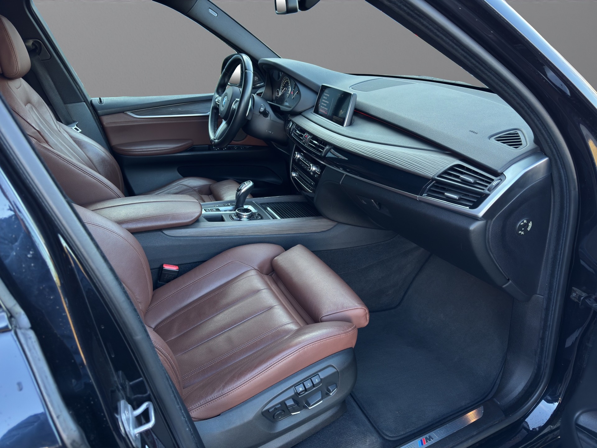 BMW X5 xDrive 30d Steptronic-image-9
