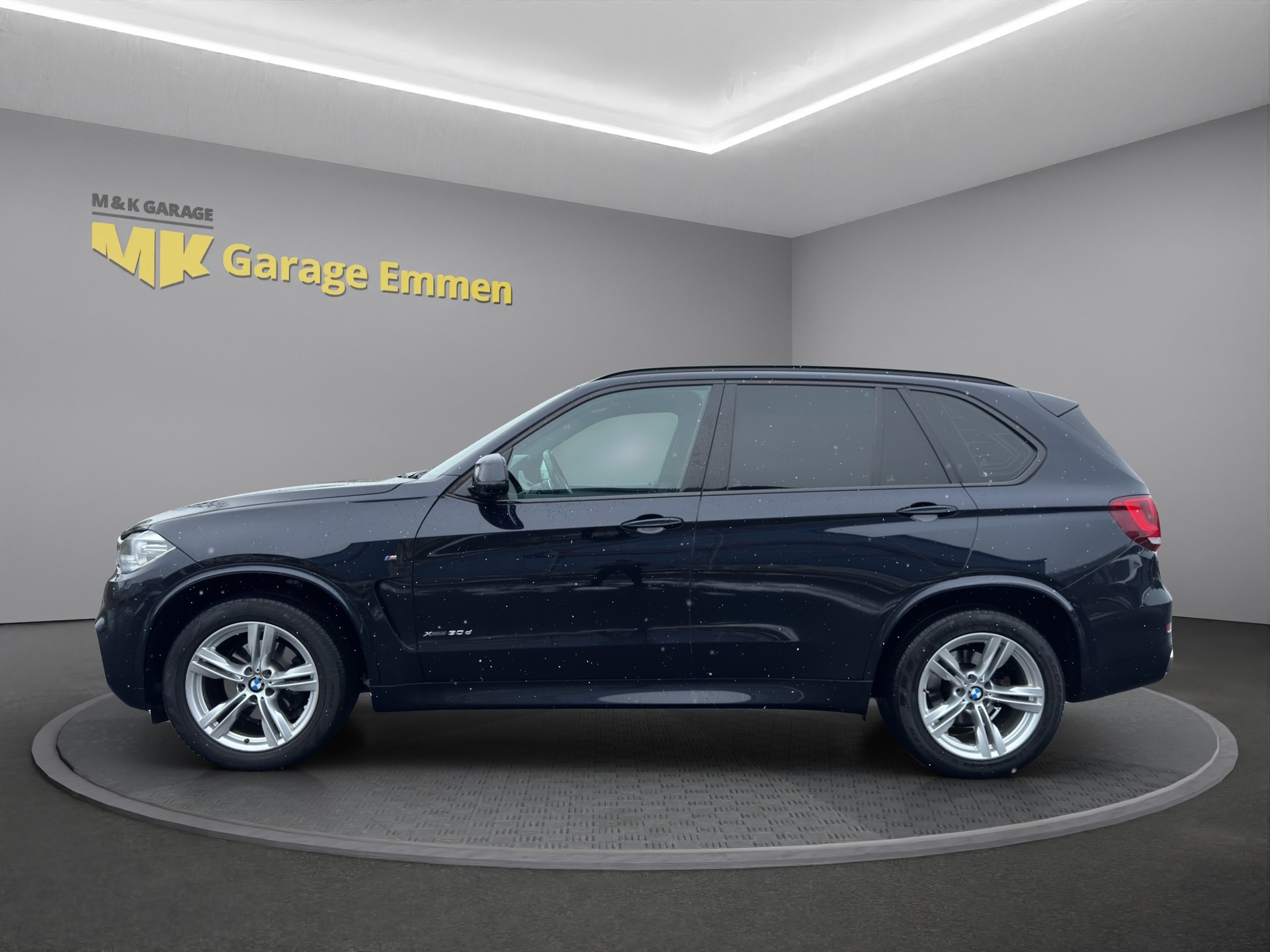 BMW X5 xDrive 30d Steptronic-showroom-element-1