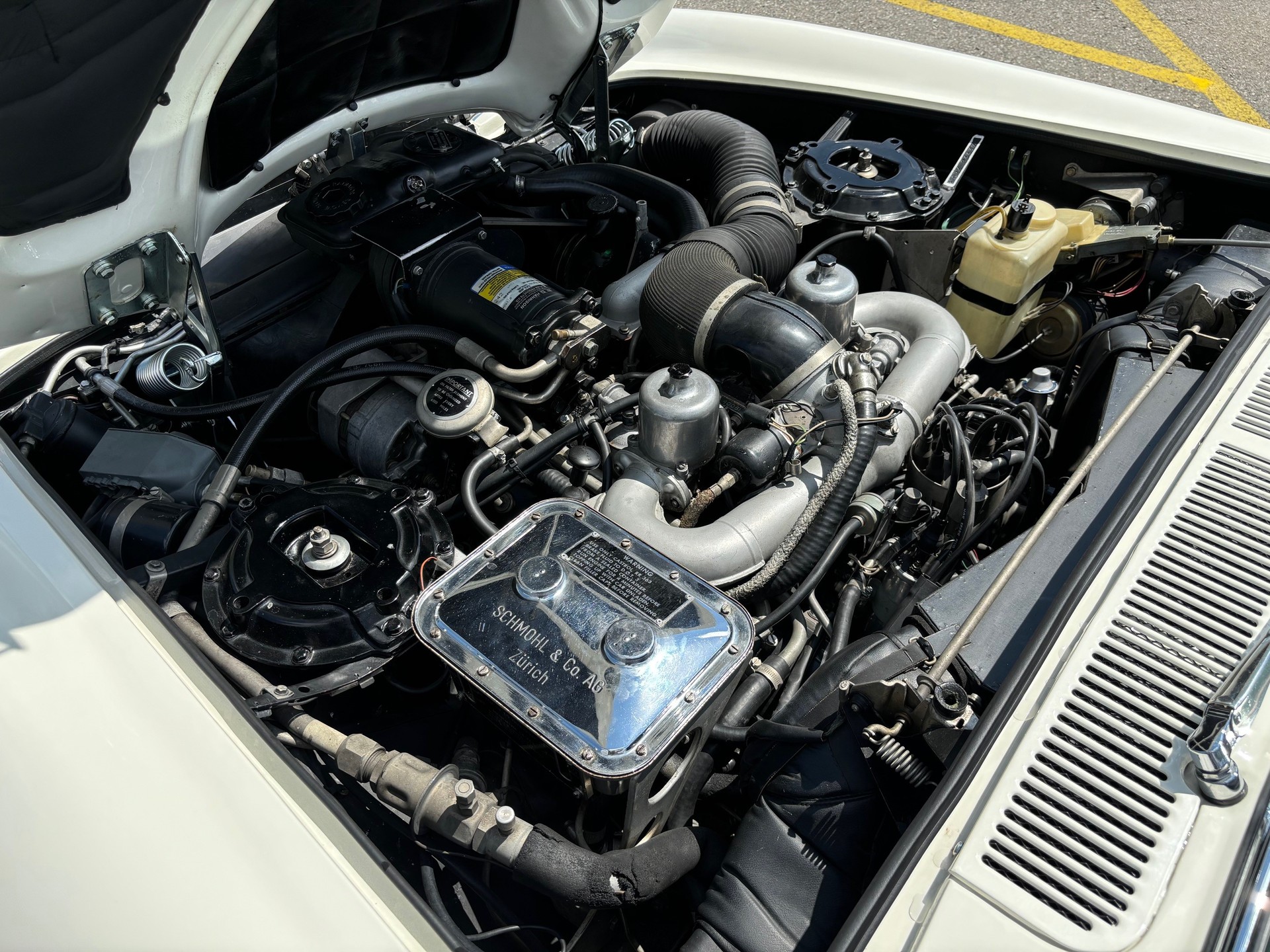 ROLLS-ROYCE Corniche Coupe-image-13