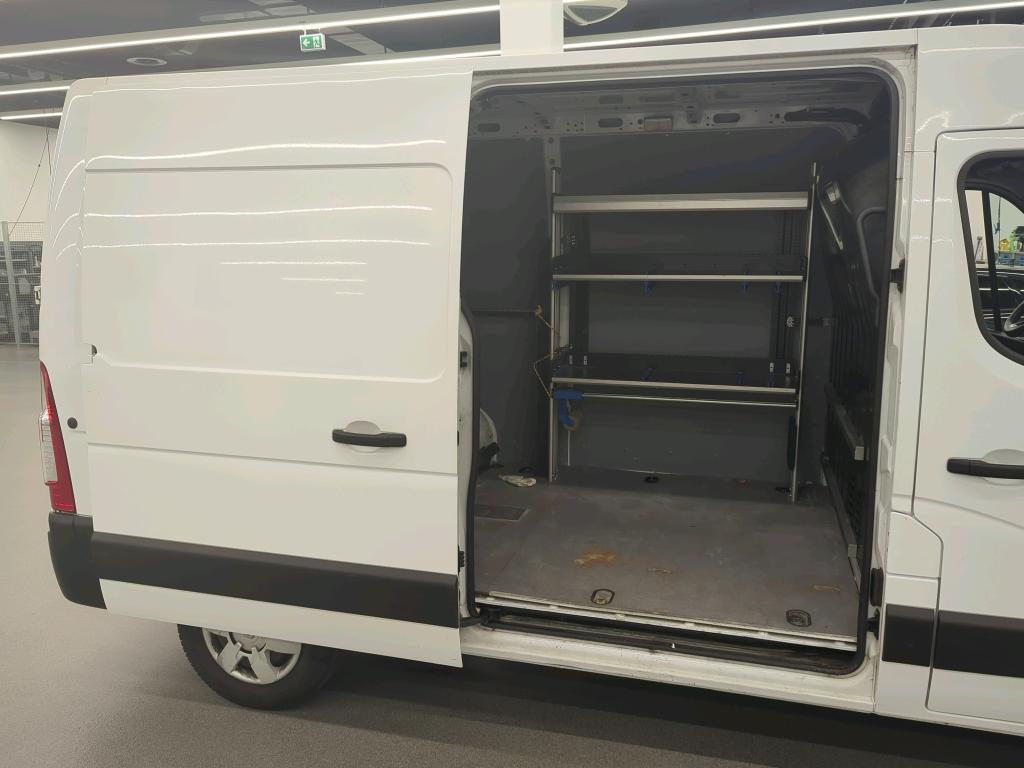 RENAULT Master T35 ENERGY 2.3dCi 150 L2H2-image-1