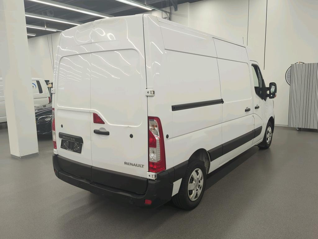 RENAULT Master T35 ENERGY 2.3dCi 150 L2H2-image-2