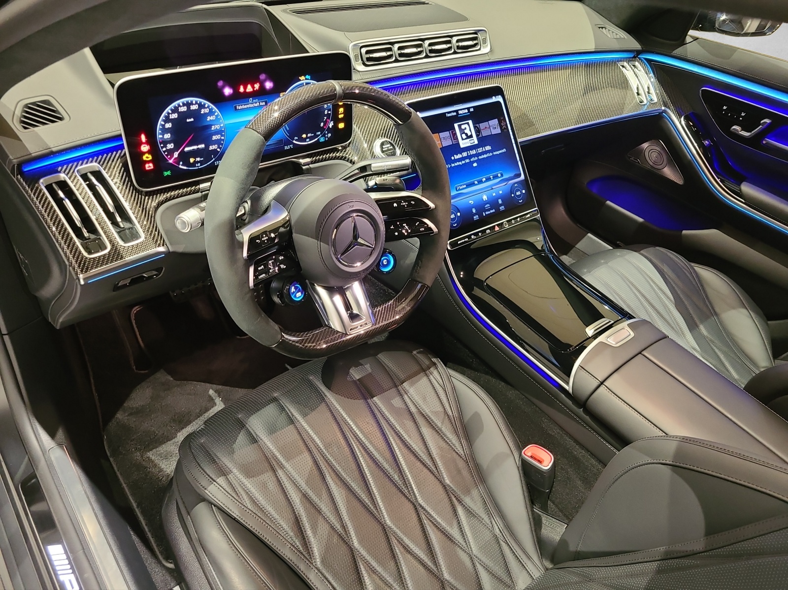 MERCEDES-BENZ S 63 AMG E Performance 4Matic-image-6
