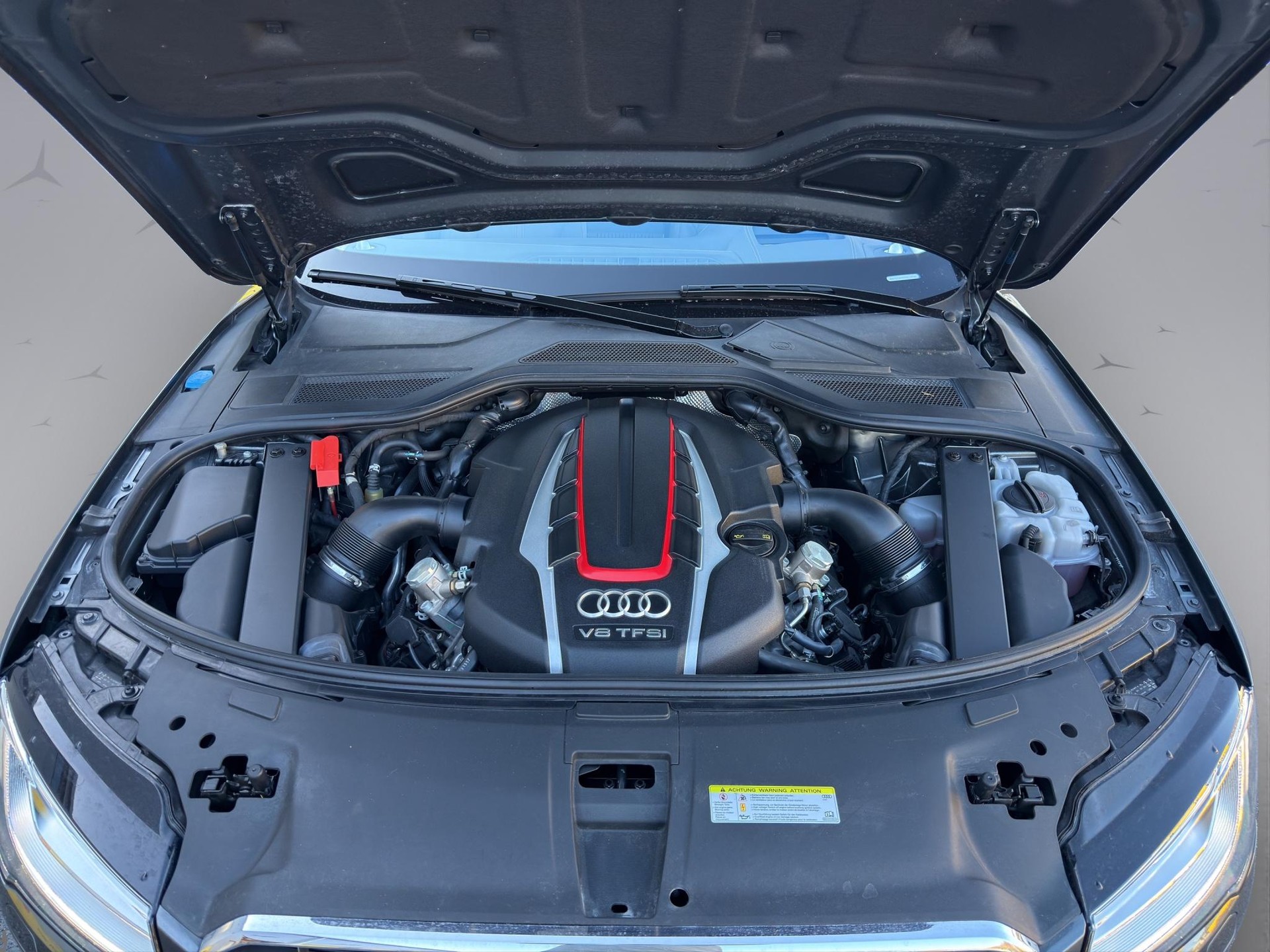 AUDI S8 4.0 V8 TFSI quattro T-Tronic-image-19