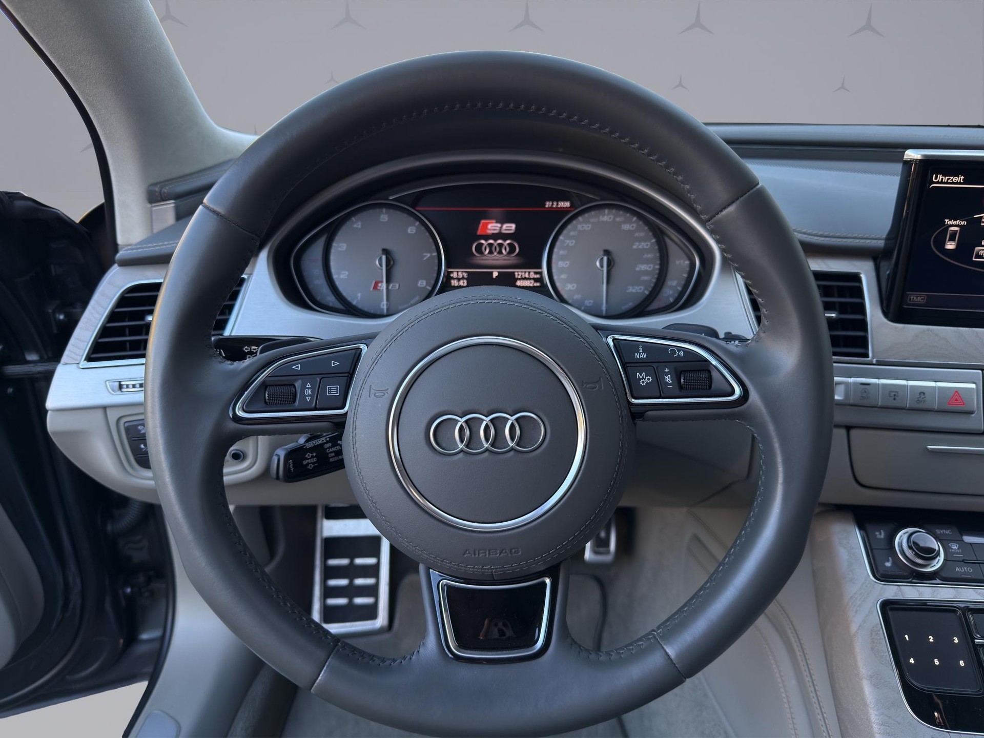 AUDI S8 4.0 V8 TFSI quattro T-Tronic-image-10