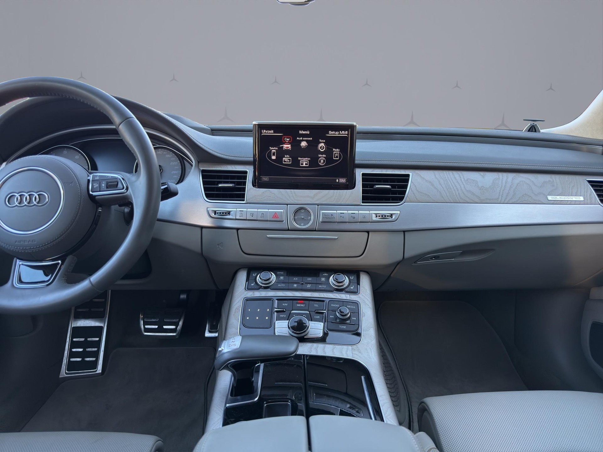 AUDI S8 4.0 V8 TFSI quattro T-Tronic-image-14