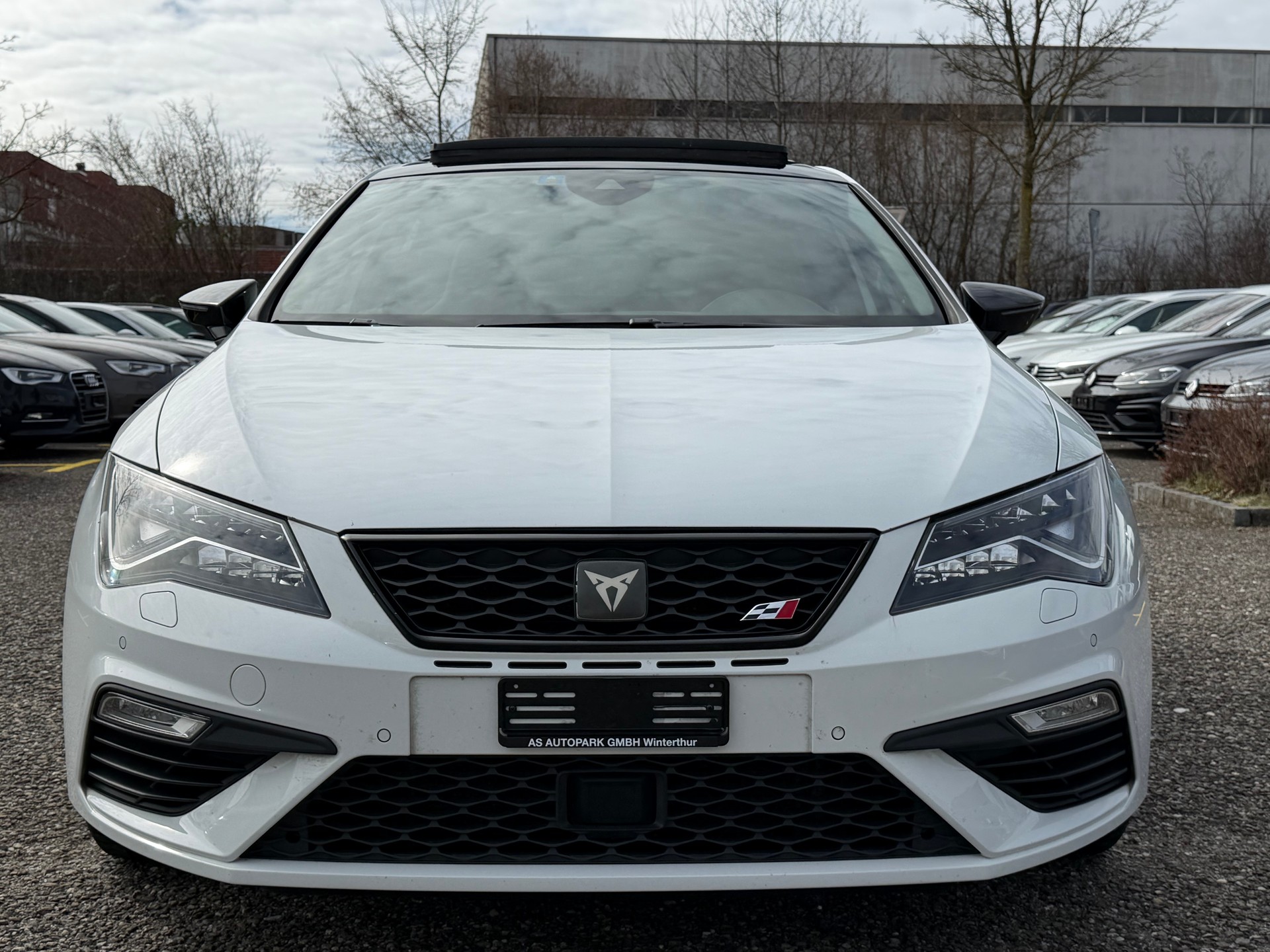 SEAT Leon 2.0 TSI Cupra 300 DSG-showroom-element-1
