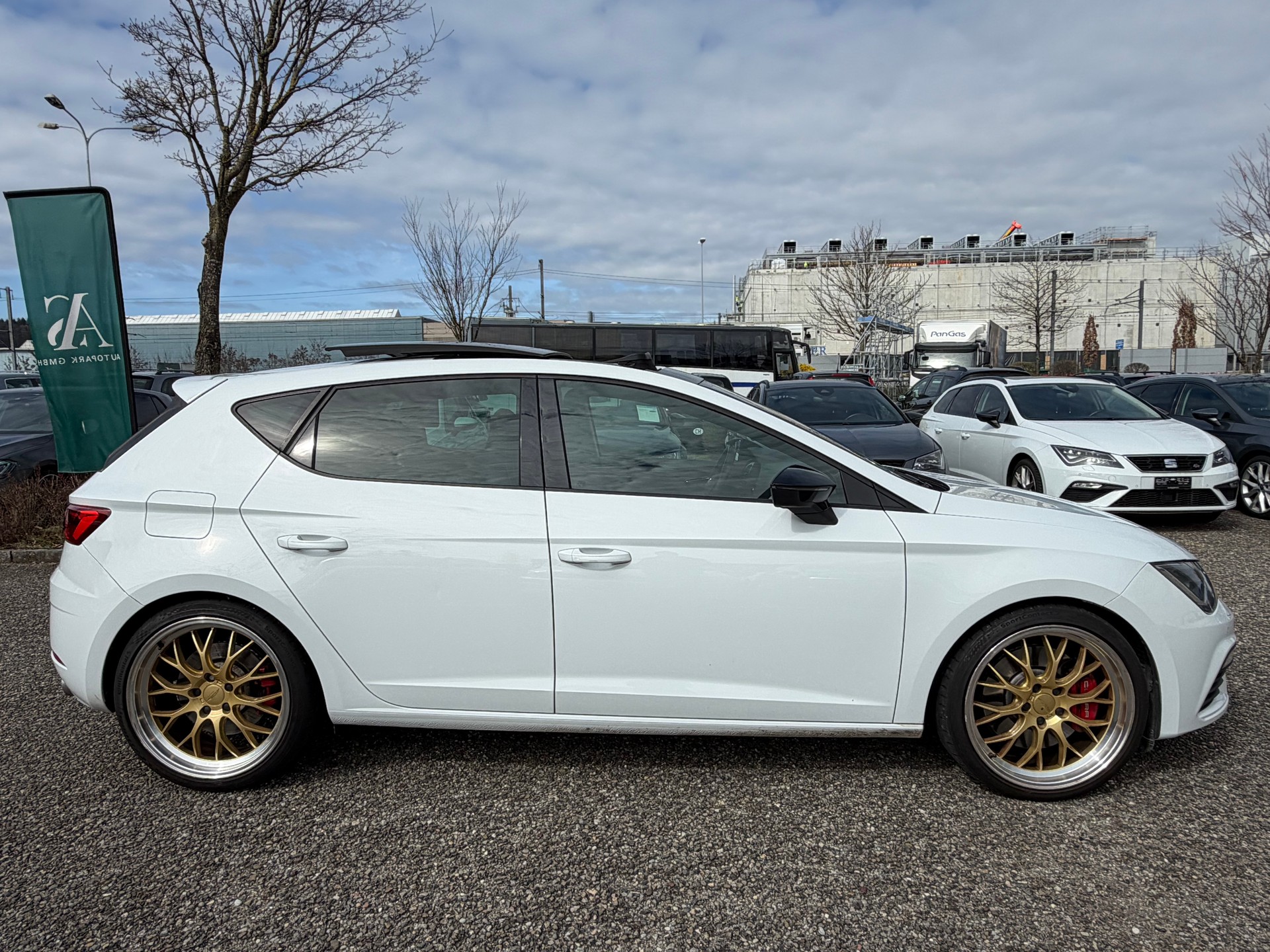 SEAT Leon 2.0 TSI Cupra 300 DSG-showroom-element-3