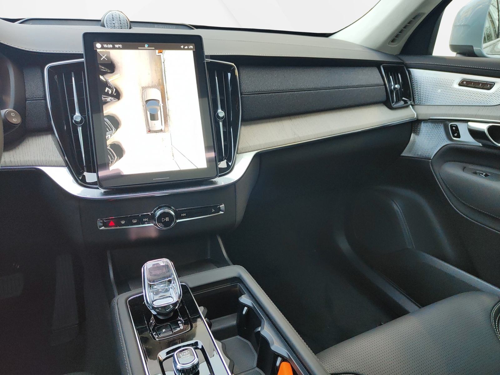 VOLVO XC90 2.0 T8 TE Ultra Bright 7P. eAWD-image-7