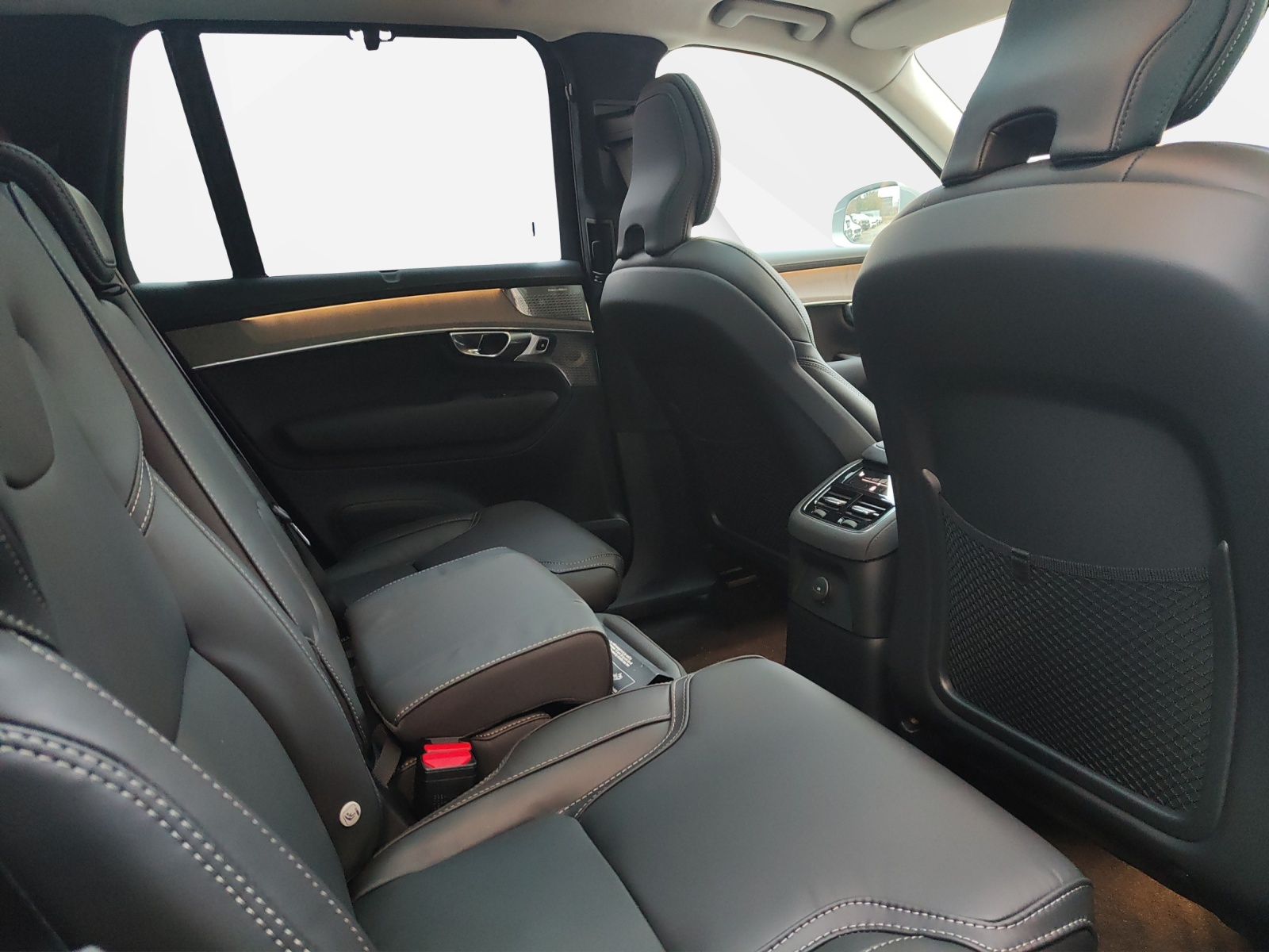 VOLVO XC90 2.0 T8 TE Ultra Bright 7P. eAWD-image-10