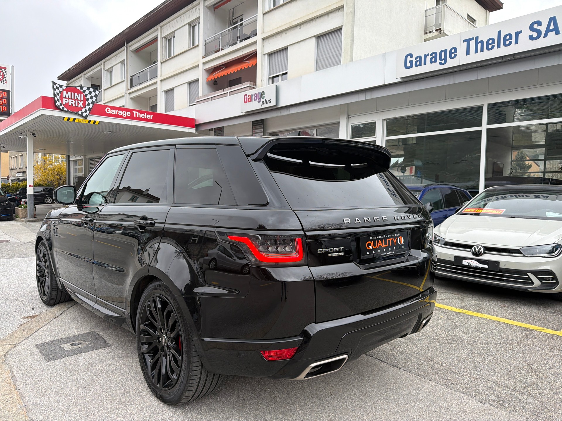 LAND ROVER Range Rover Sport 3.0 SDV6 HSE Automatic-showroom-element-2