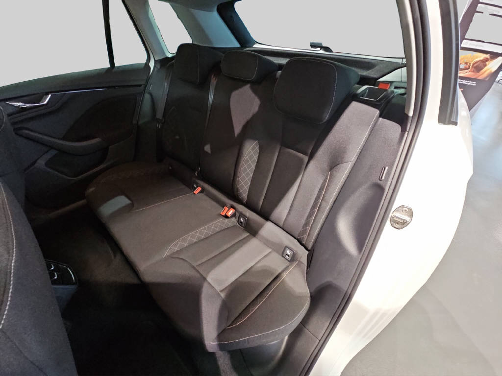 SKODA Kamiq 1.5 TSI Style DSG-image-10